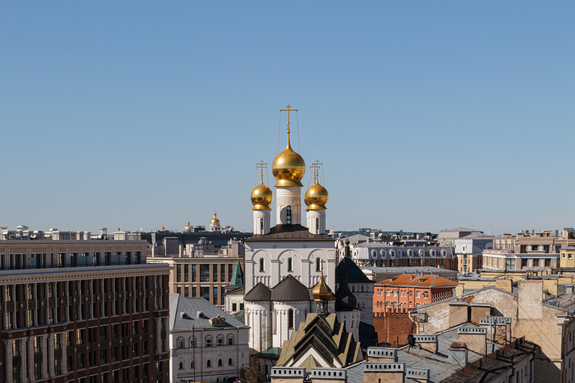 Вид на купала Феодоровского собора Продажа квартиры 117м² 'Grand House' Миргородская ул. 20 Вид на купала Феодоровского собора Продажа квартиры 117м² 'Grand House' Миргородская ул. 20