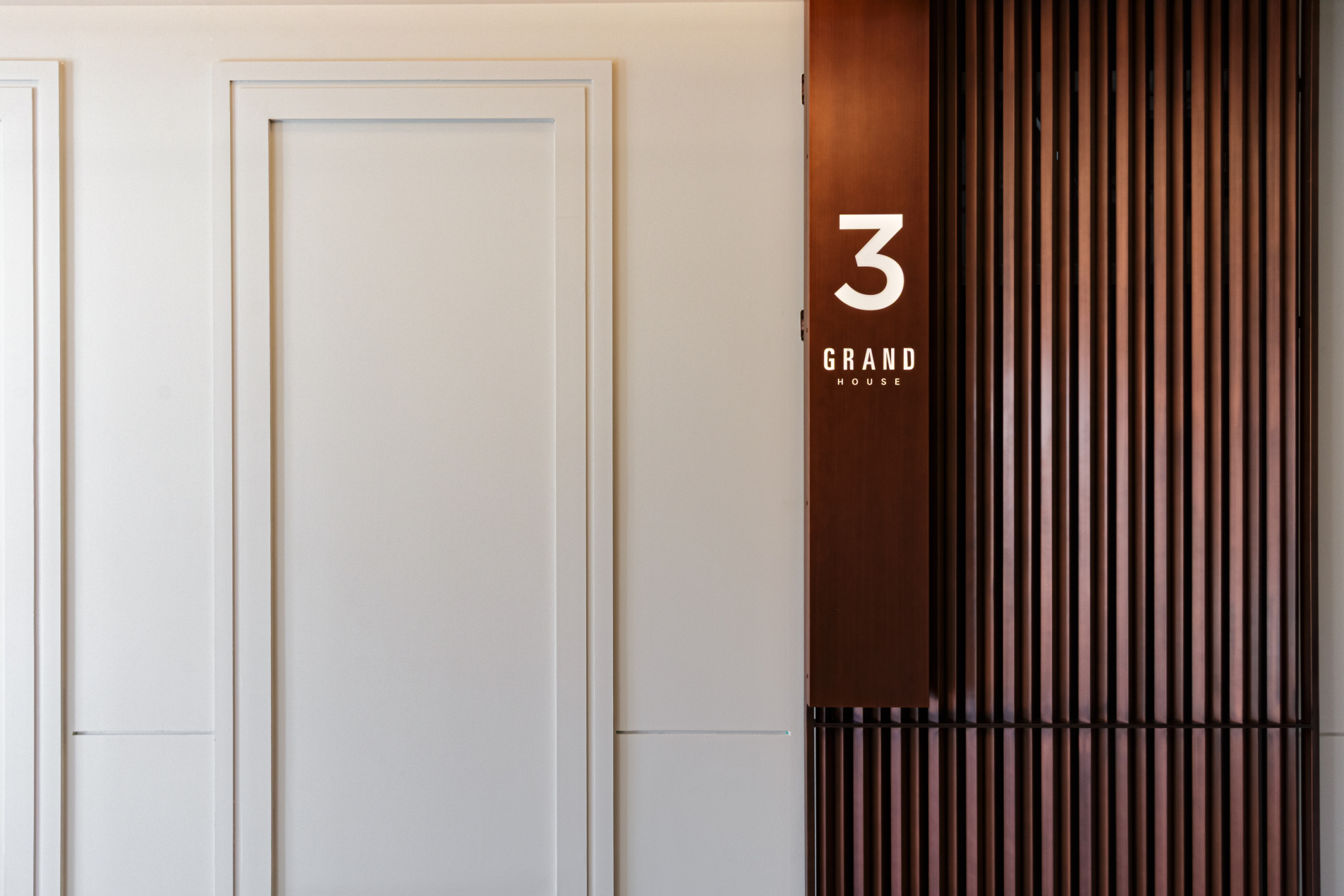 Продажа квартиры 117м² 'Grand House' Миргородская ул. 20 Продажа квартиры 117м² 'Grand House' Миргородская ул. 20