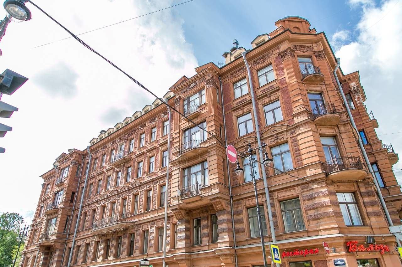 Классицизм с элементами эклектики Продажа квартиры 106м² 'Маяковского, 14' Маяковского ул., 14 Классицизм с элементами эклектики Продажа квартиры 106м² 'Маяковского, 14' Маяковского ул., 14