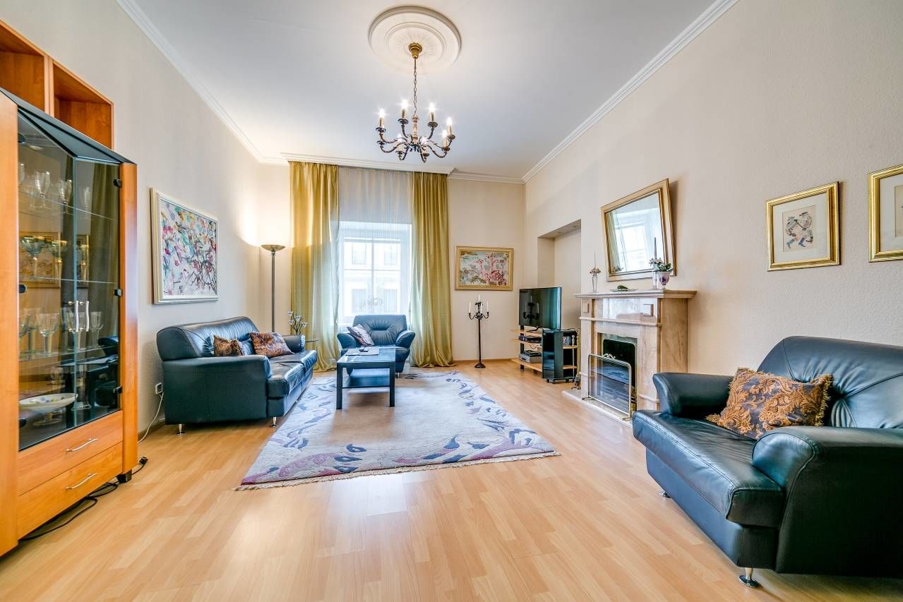 Гостиная Продажа квартиры 118м² 'Искусств, 4' Искусств пл., 4 Гостиная Продажа квартиры 118м² 'Искусств, 4' Искусств пл., 4