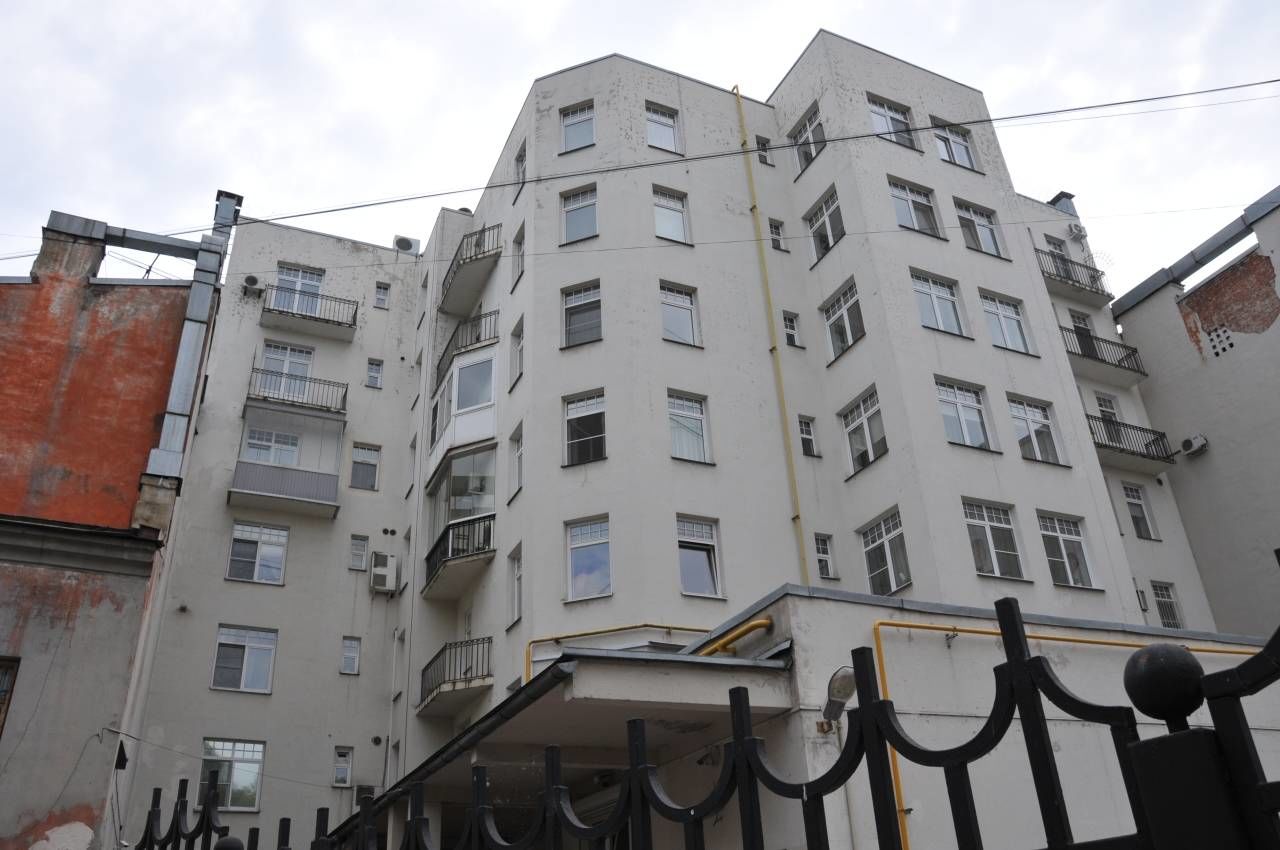 Закрытый двор Продажа квартиры 142м² 'Петровский посад' Малая Посадская ул.,18 Закрытый двор Продажа квартиры 142м² 'Петровский посад' Малая Посадская ул.,18