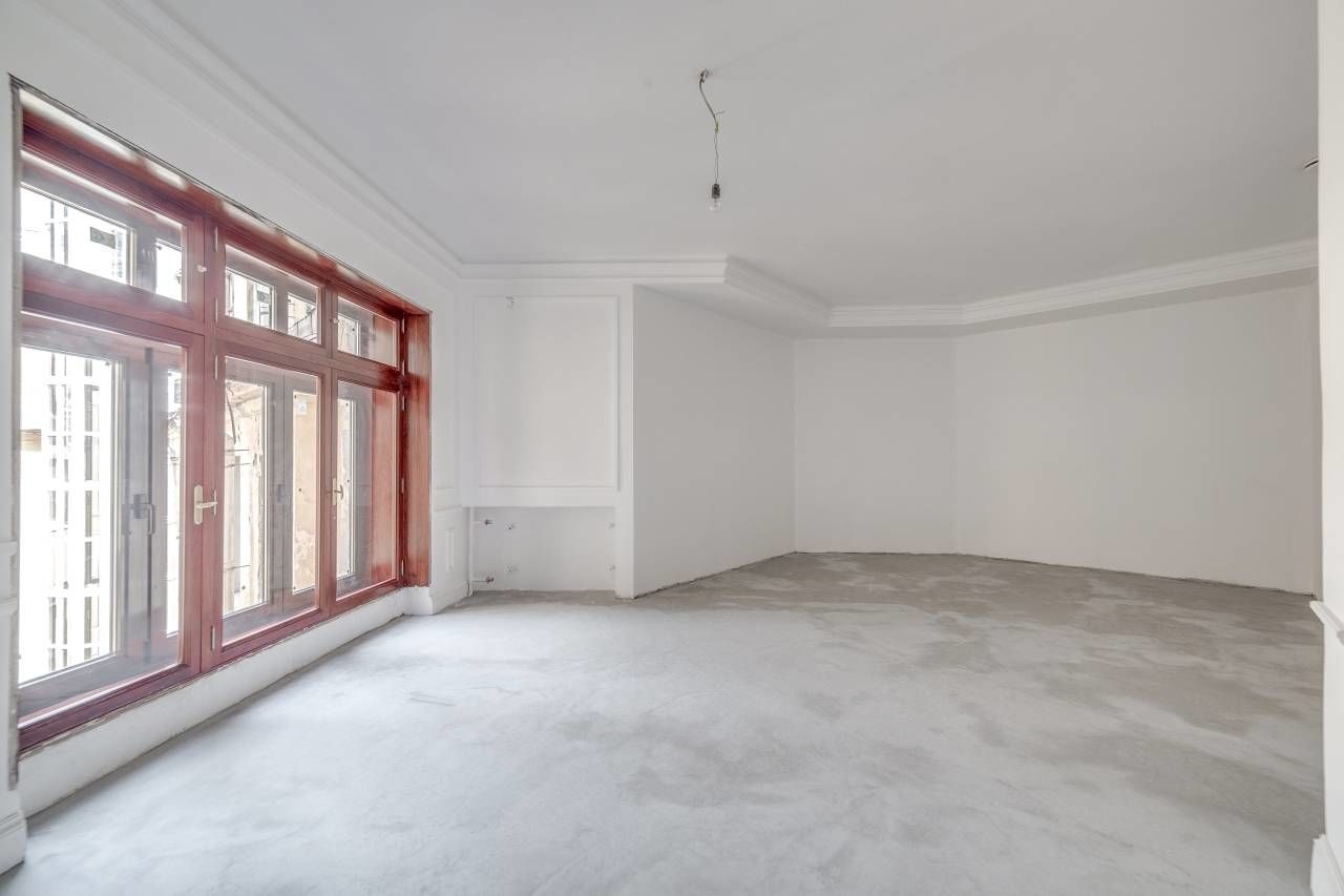 Спальня с панорамными окнами Продажа квартиры 178м² 'Таврическая, 3' Таврическая ул., 3 Спальня с панорамными окнами Продажа квартиры 178м² 'Таврическая, 3' Таврическая ул., 3