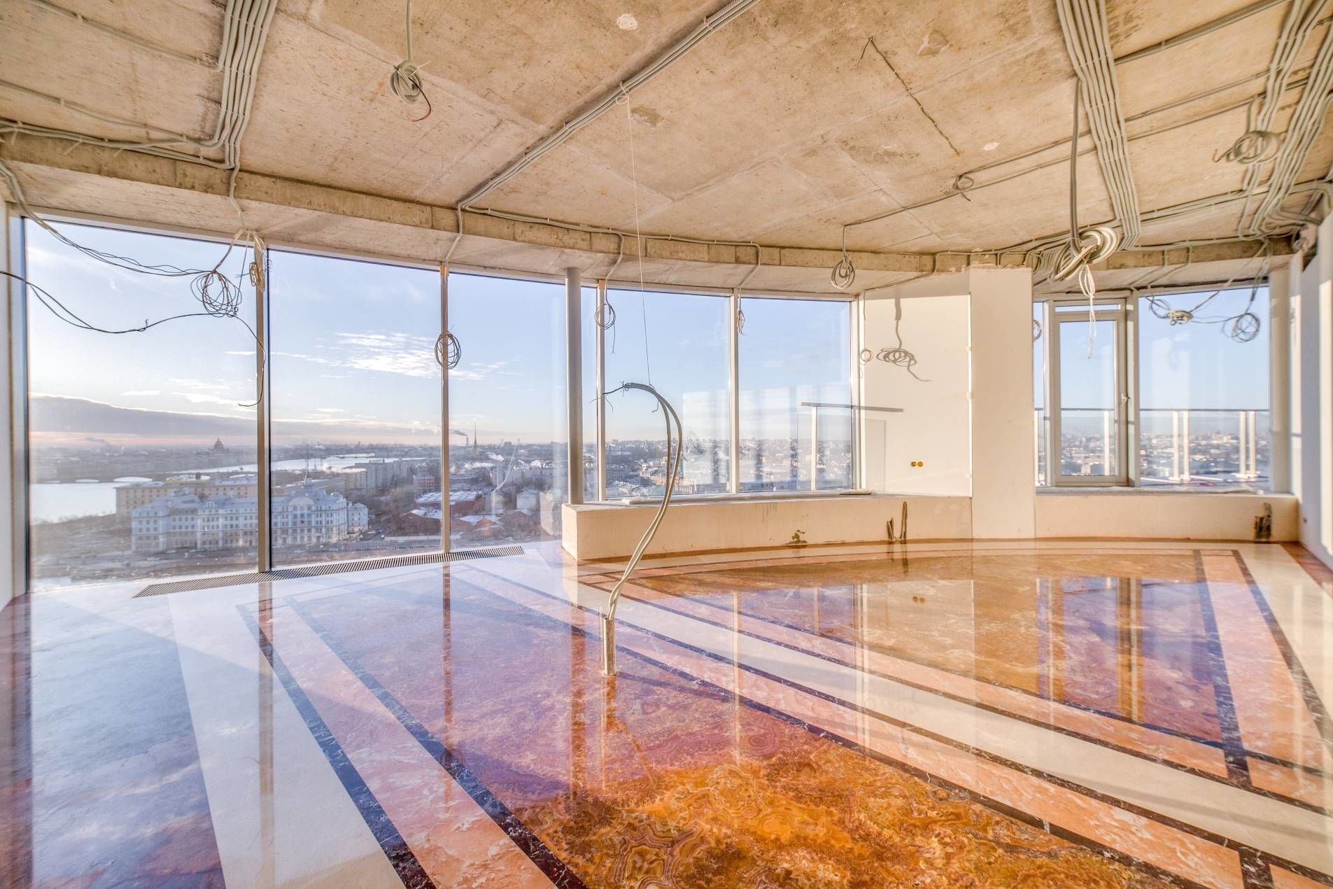 Кухня и обеденная зона Продажа квартиры 443м² 'Аврора' Оренбургская ул., 2