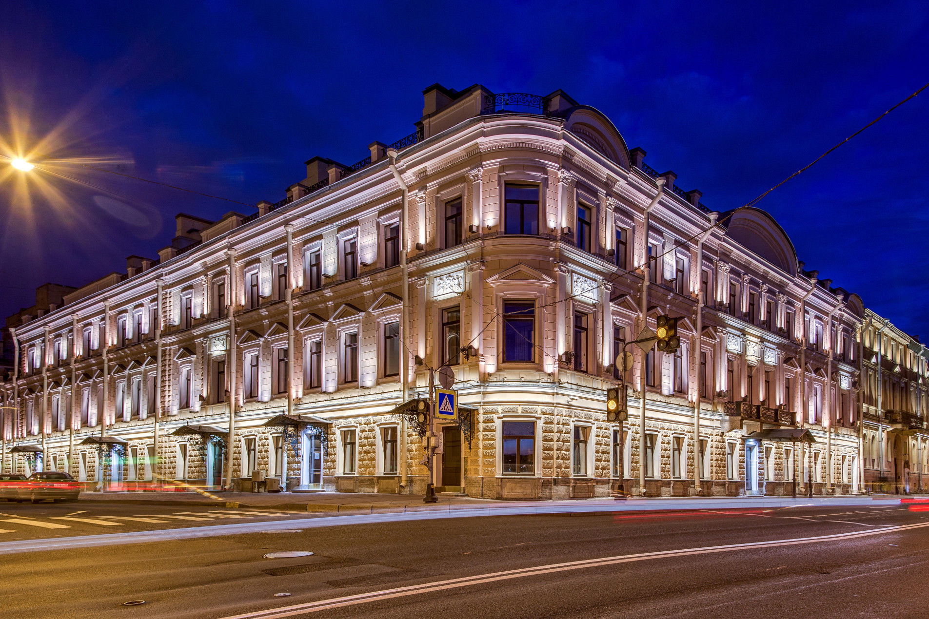 Полностью восстановленный особняк 19 века Продажа квартиры 441м² 'Особняк Кушелева-Безбородко' Кутузова наб., 24 Полностью восстановленный особняк 19 века Продажа квартиры 441м² 'Особняк Кушелева-Безбородко' Кутузова наб., 24