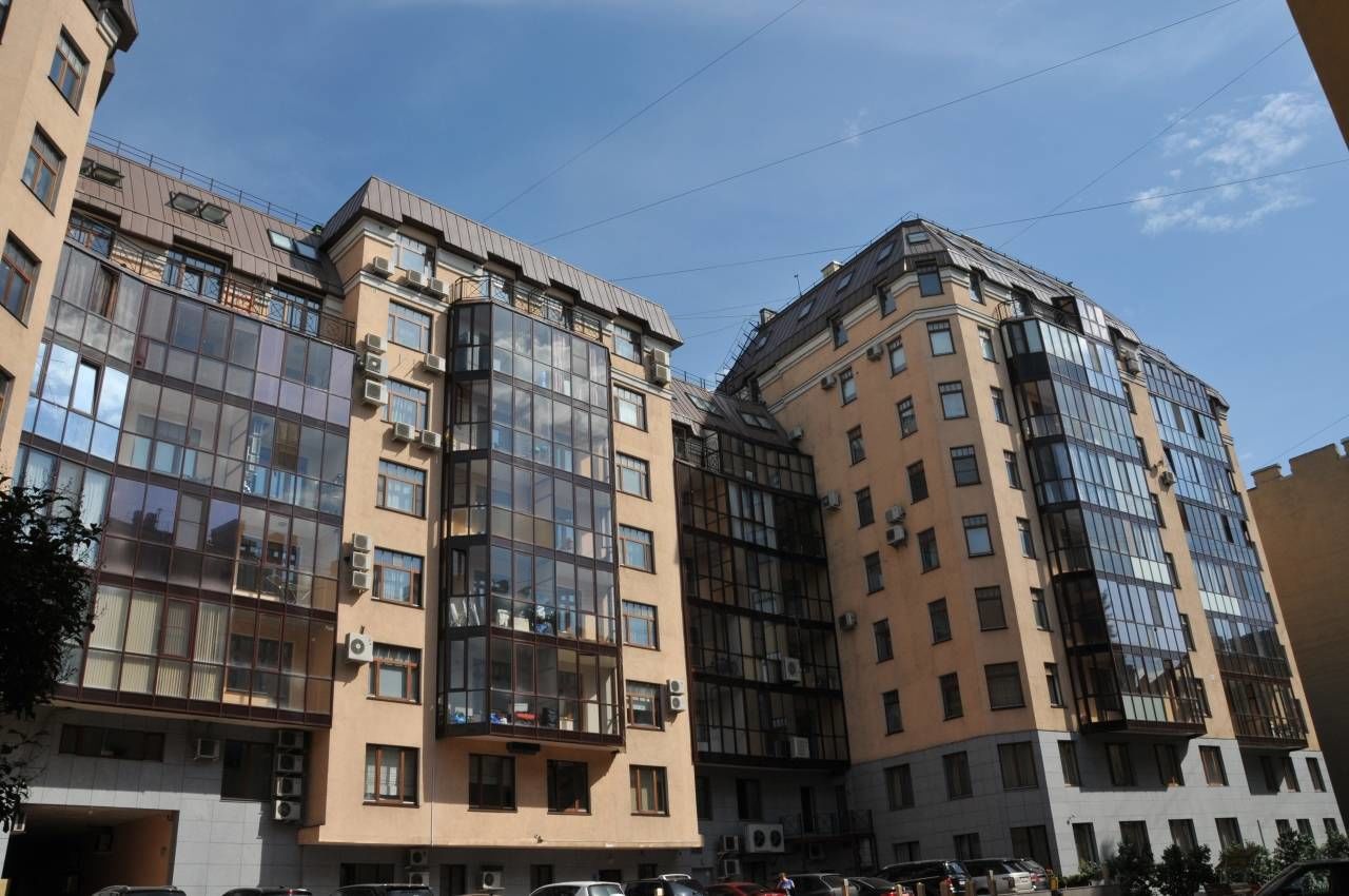 Вид на дом Продажа квартиры 118м² 'Суворовский' 9-я Советская ул., 5