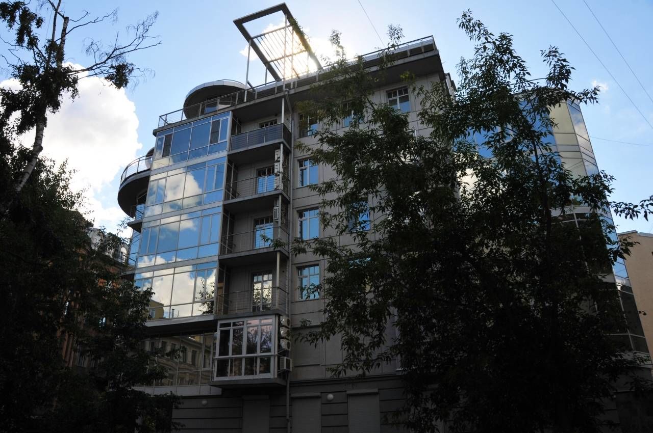 Дом в окружении зелени Продажа квартиры 139м² 'Дом на Посадской' Б. Посадская ул., 6 Дом в окружении зелени Продажа квартиры 139м² 'Дом на Посадской' Б. Посадская ул., 6