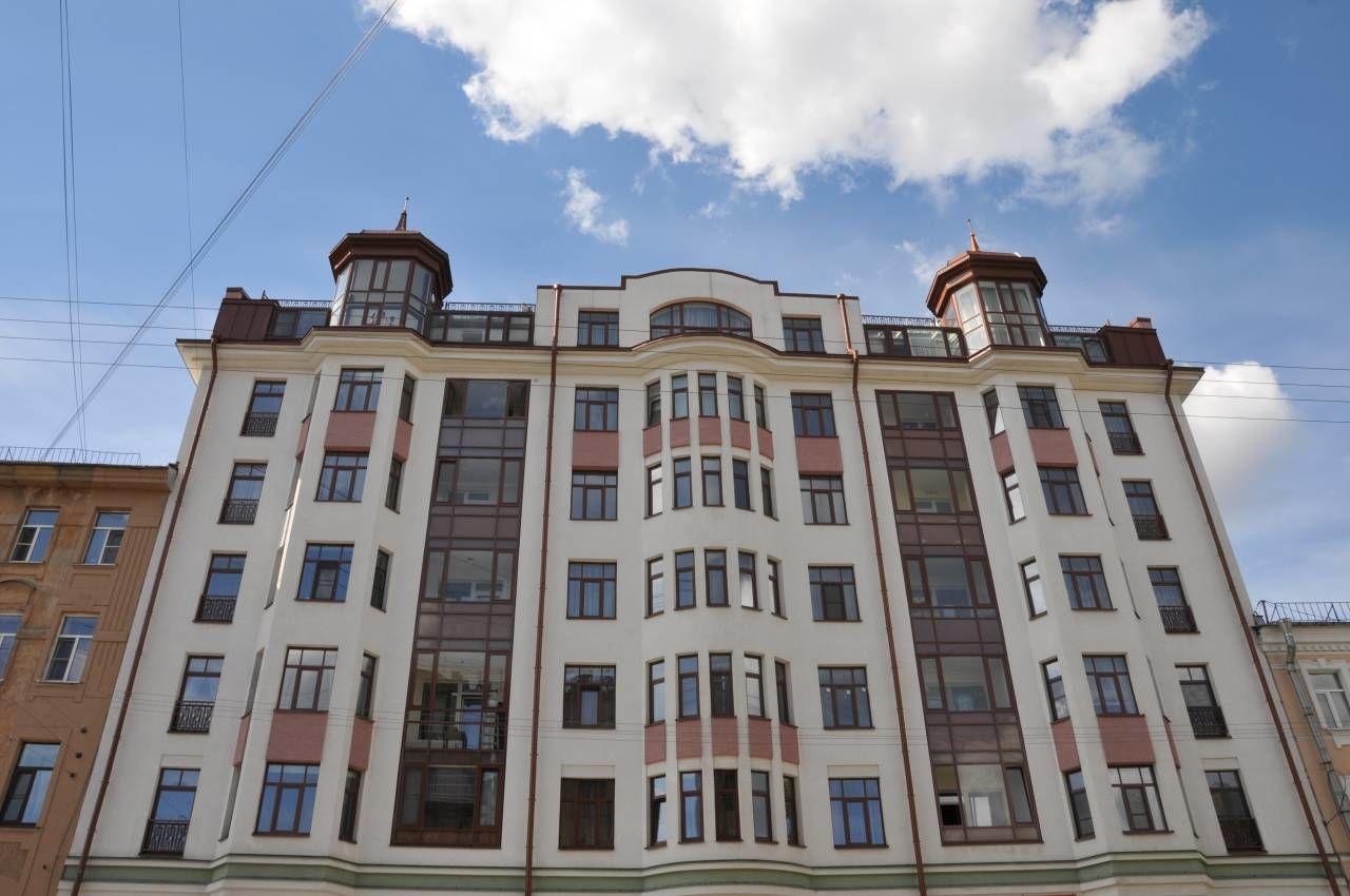 Строгий фасад с эркерами и башнями Продажа квартиры 136м² 'Талисман' 15-я Линия В.О., 76 Строгий фасад с эркерами и башнями Продажа квартиры 136м² 'Талисман' 15-я Линия В.О., 76