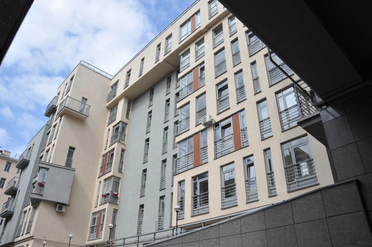 Современный фасад Продажа квартиры 118м² 'Северный Palazzo' 17-я Линия В.О., 14
