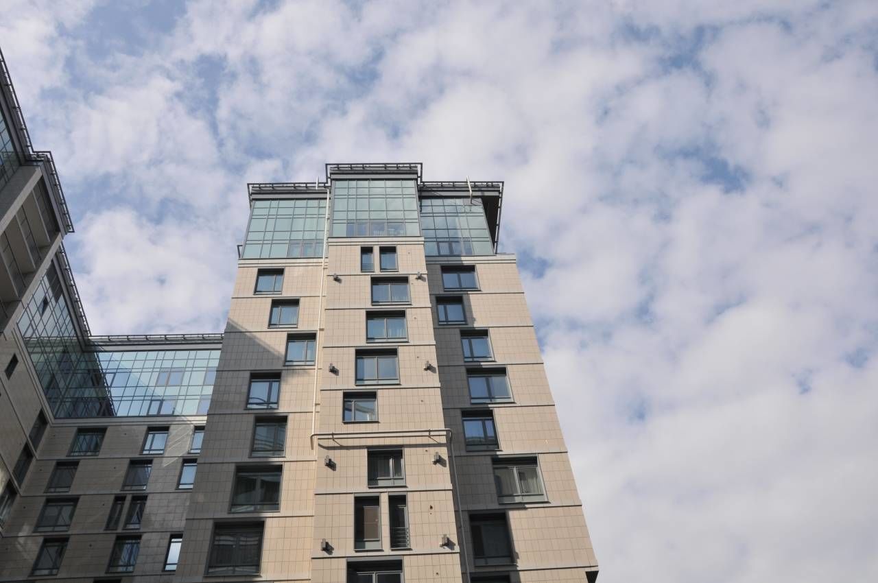 Окна квартиры Продажа квартиры 136м² 'ПРЕСТИЖ' 26-я Линия В.О., 15 Окна квартиры Продажа квартиры 136м² 'ПРЕСТИЖ' 26-я Линия В.О., 15