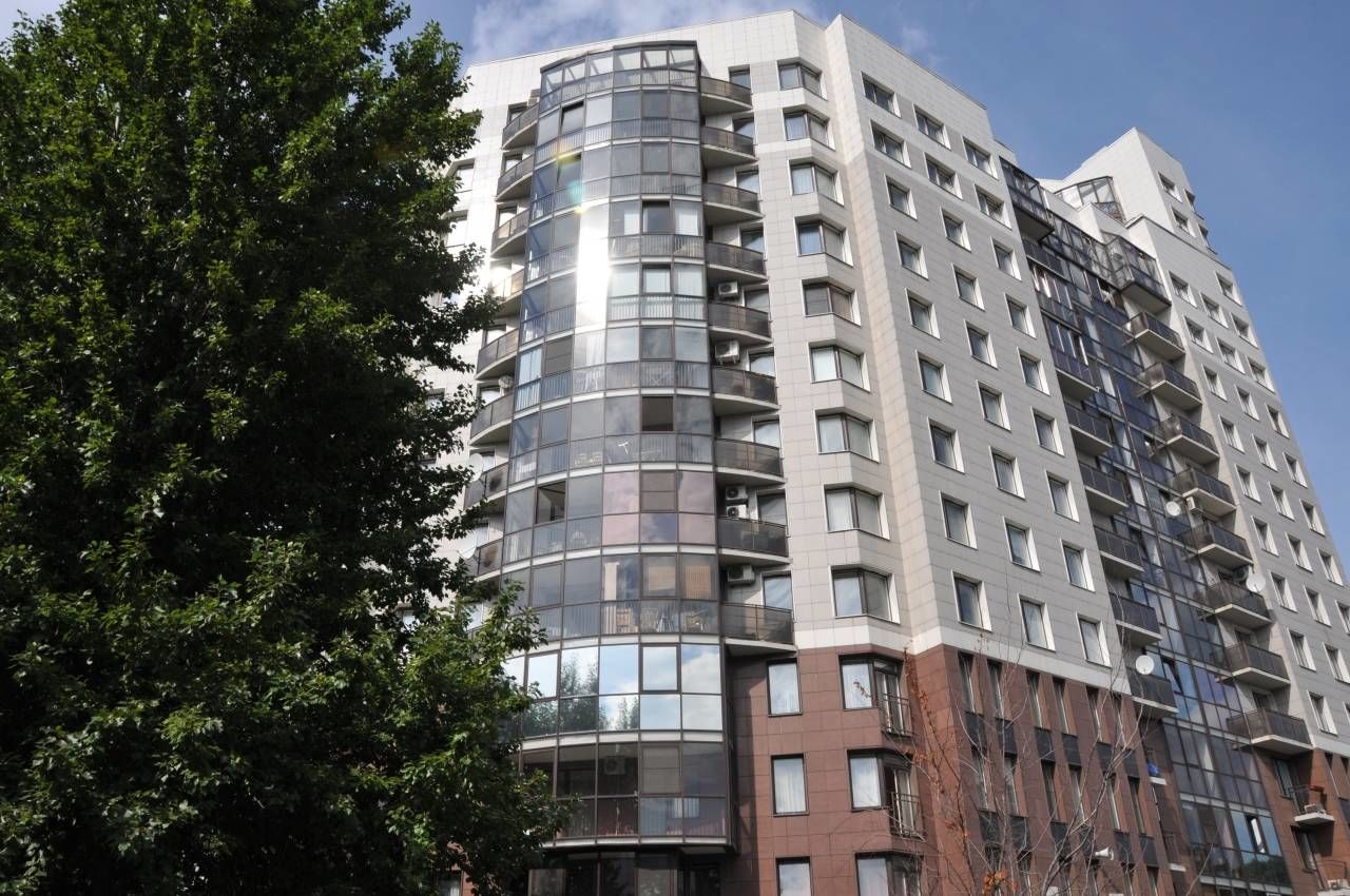 Фасад дома Продажа квартиры 126м² 'Пять звезд' Беринга ул., 1 Фасад дома Продажа квартиры 126м² 'Пять звезд' Беринга ул., 1