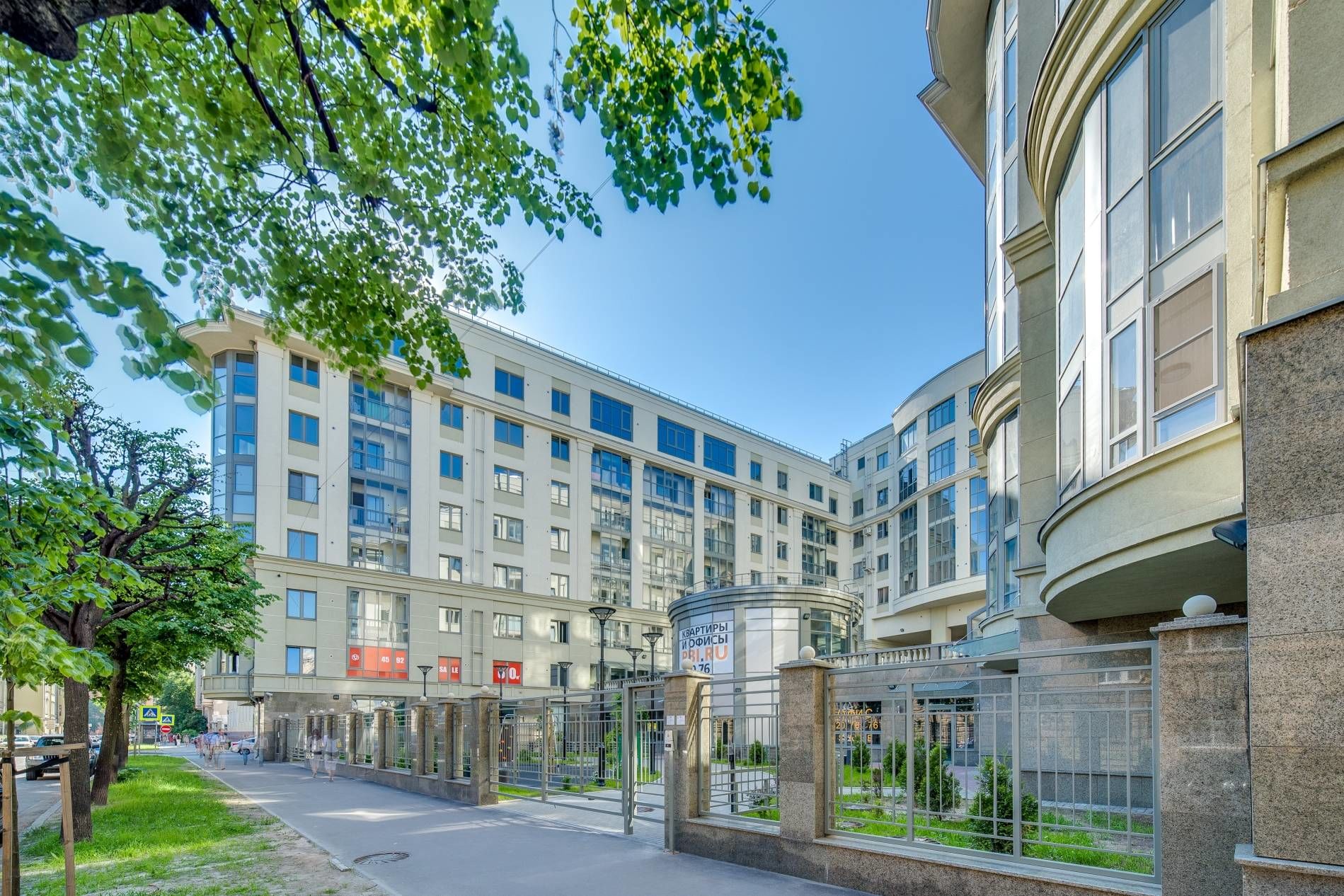 Фасад комплекса Продажа квартиры 147м² 'Собрание' Большая Посадская ул., 12 Фасад комплекса Продажа квартиры 147м² 'Собрание' Большая Посадская ул., 12