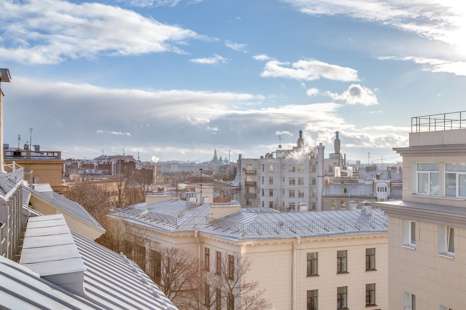 Вид с террасы на достопримечательности города Продажа квартиры 147м² 'Собрание' Большая Посадская ул., 12 Вид с террасы на достопримечательности города Продажа квартиры 147м² 'Собрание' Большая Посадская ул., 12