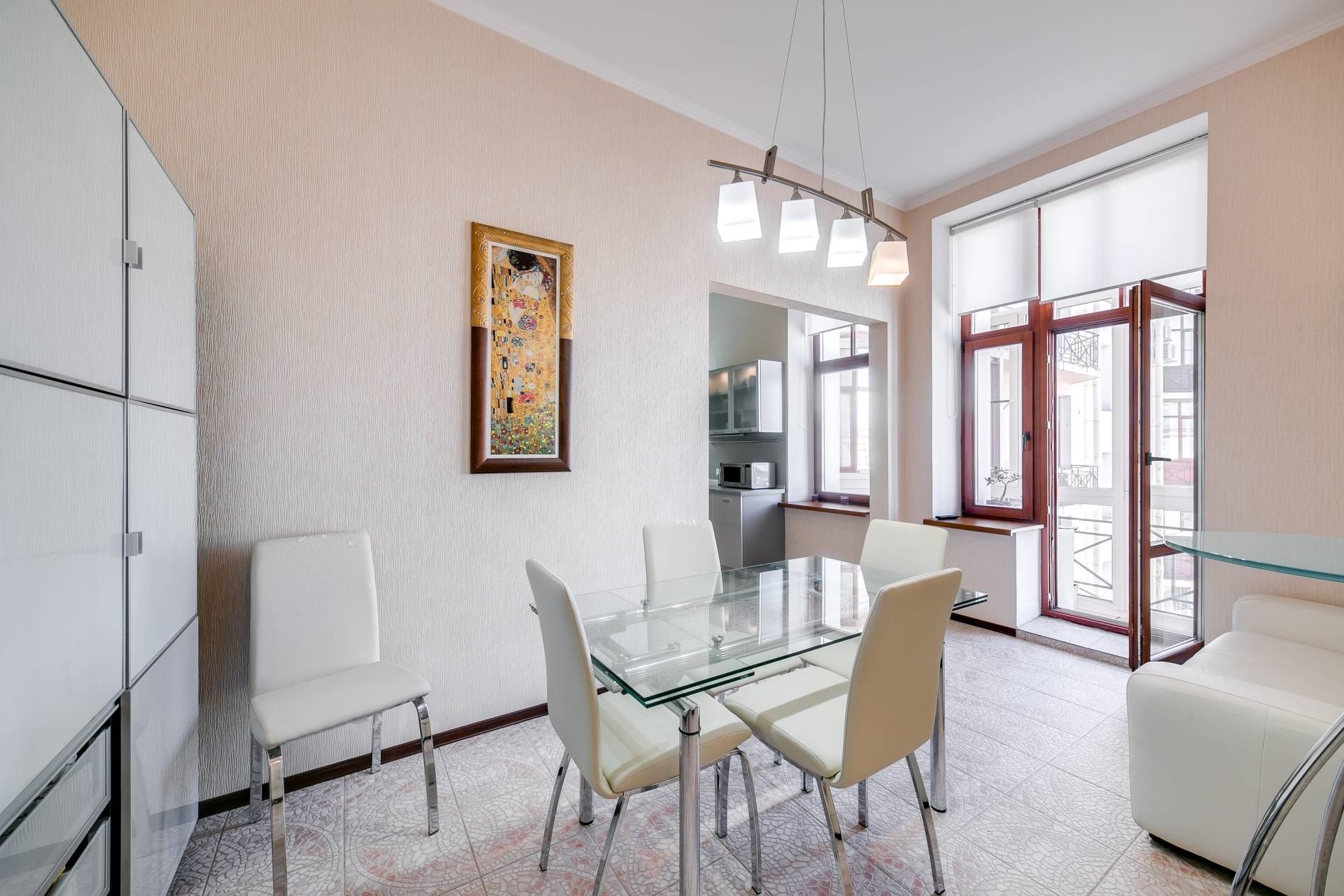 Столовая Продажа квартиры 175м² 'Петербургский стиль' Восстания ул., 8а Столовая Продажа квартиры 175м² 'Петербургский стиль' Восстания ул., 8а