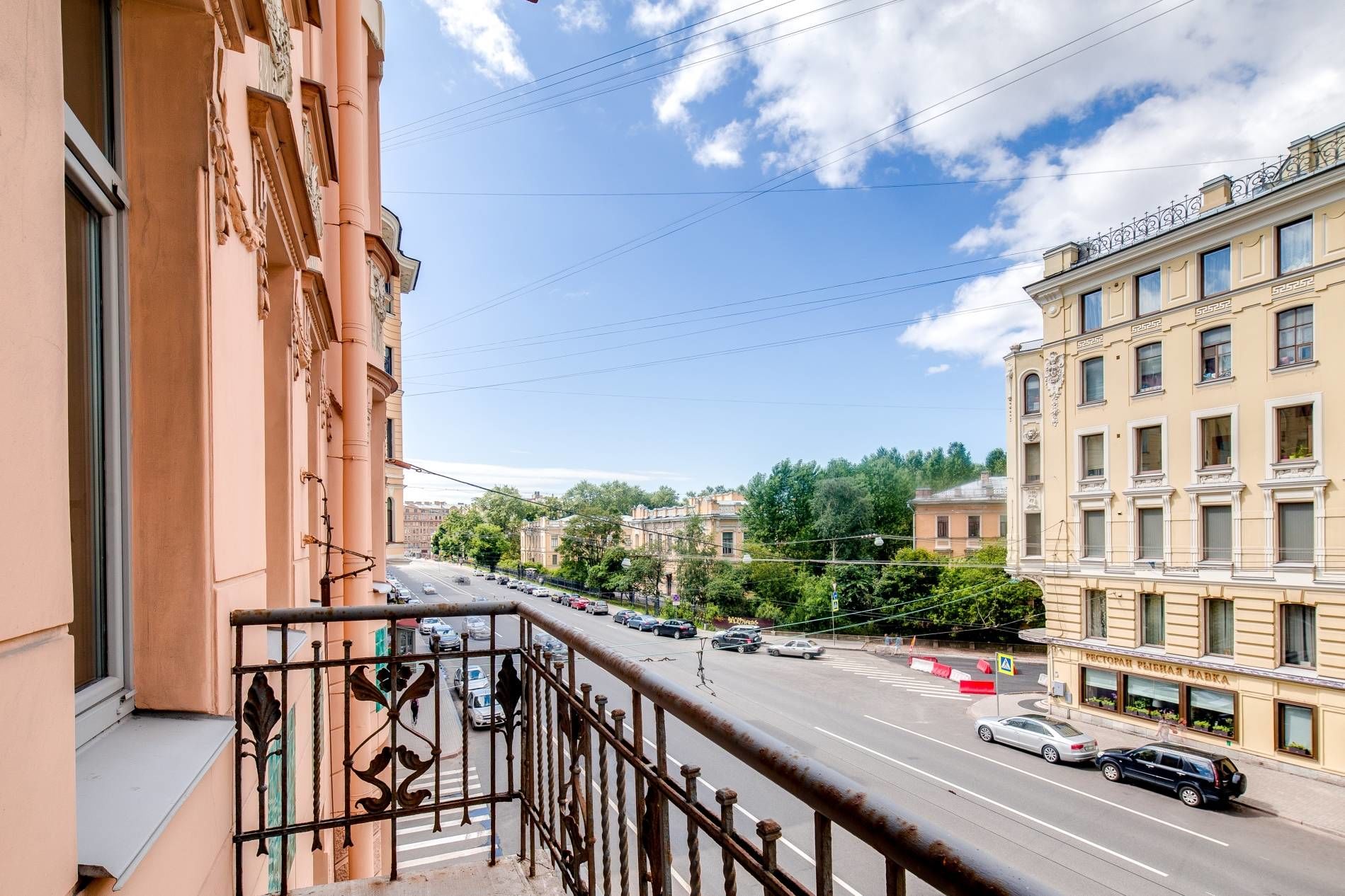 Балкон Продажа квартиры 181м² 'Суворовский, 51' Суворовский пр., 51 Балкон Продажа квартиры 181м² 'Суворовский, 51' Суворовский пр., 51