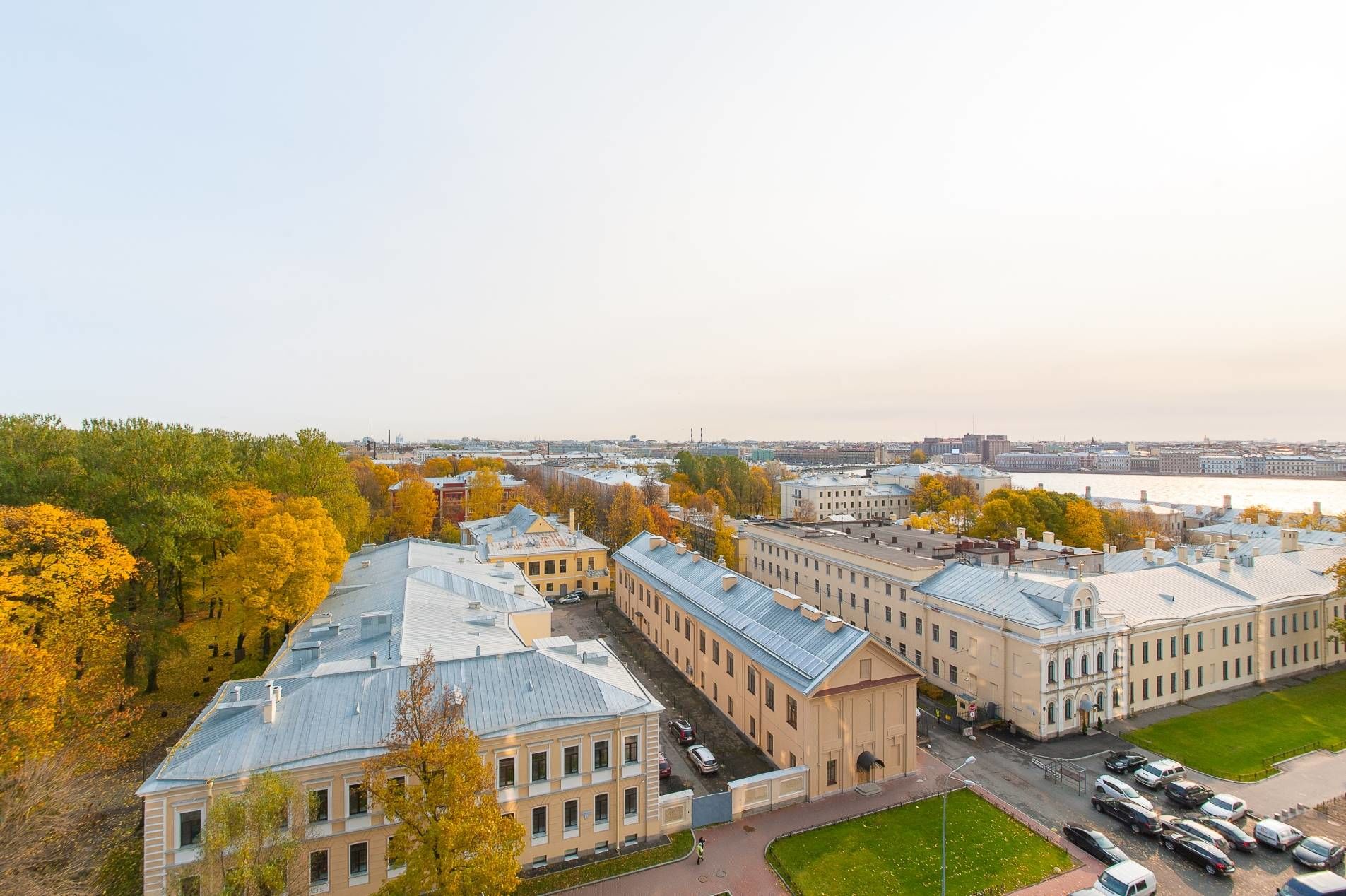 Вид на Неву Продажа квартиры 42м² 'Монблан' Б. Сампсониевский пр., 4-6 Вид на Неву Продажа квартиры 42м² 'Монблан' Б. Сампсониевский пр., 4-6