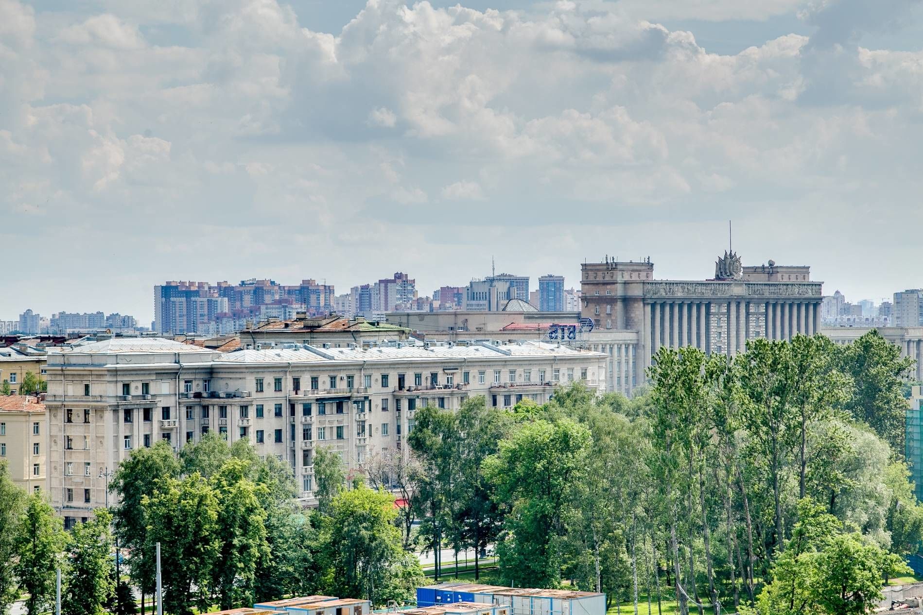 Вид на Московский проспект Продажа квартиры 125м² 'Победы 5' Победы ул., 5