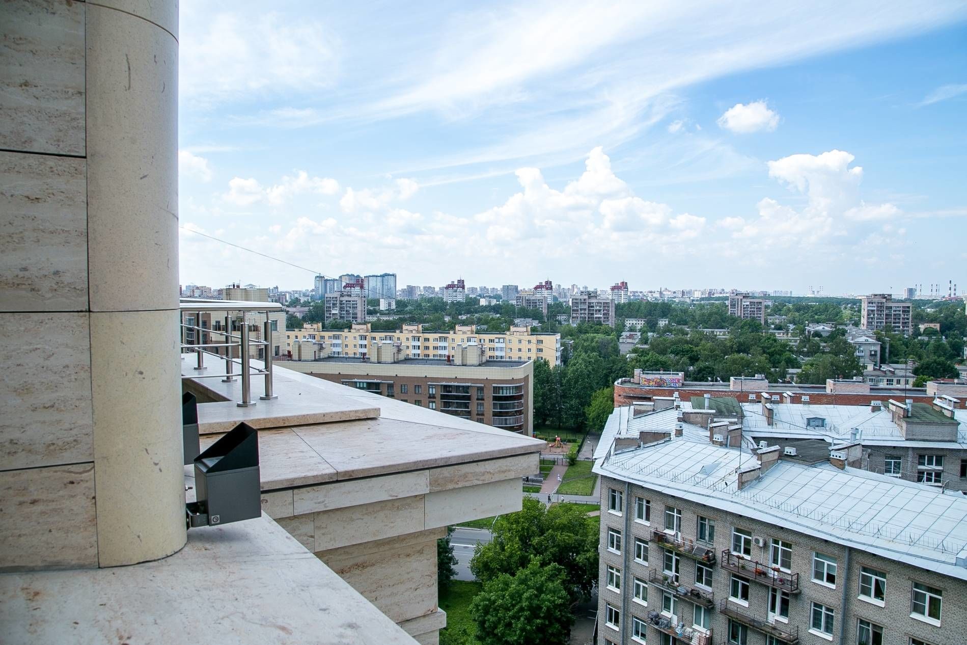 Вид на панораму города Продажа квартиры 125м² 'Победы 5' Победы ул., 5