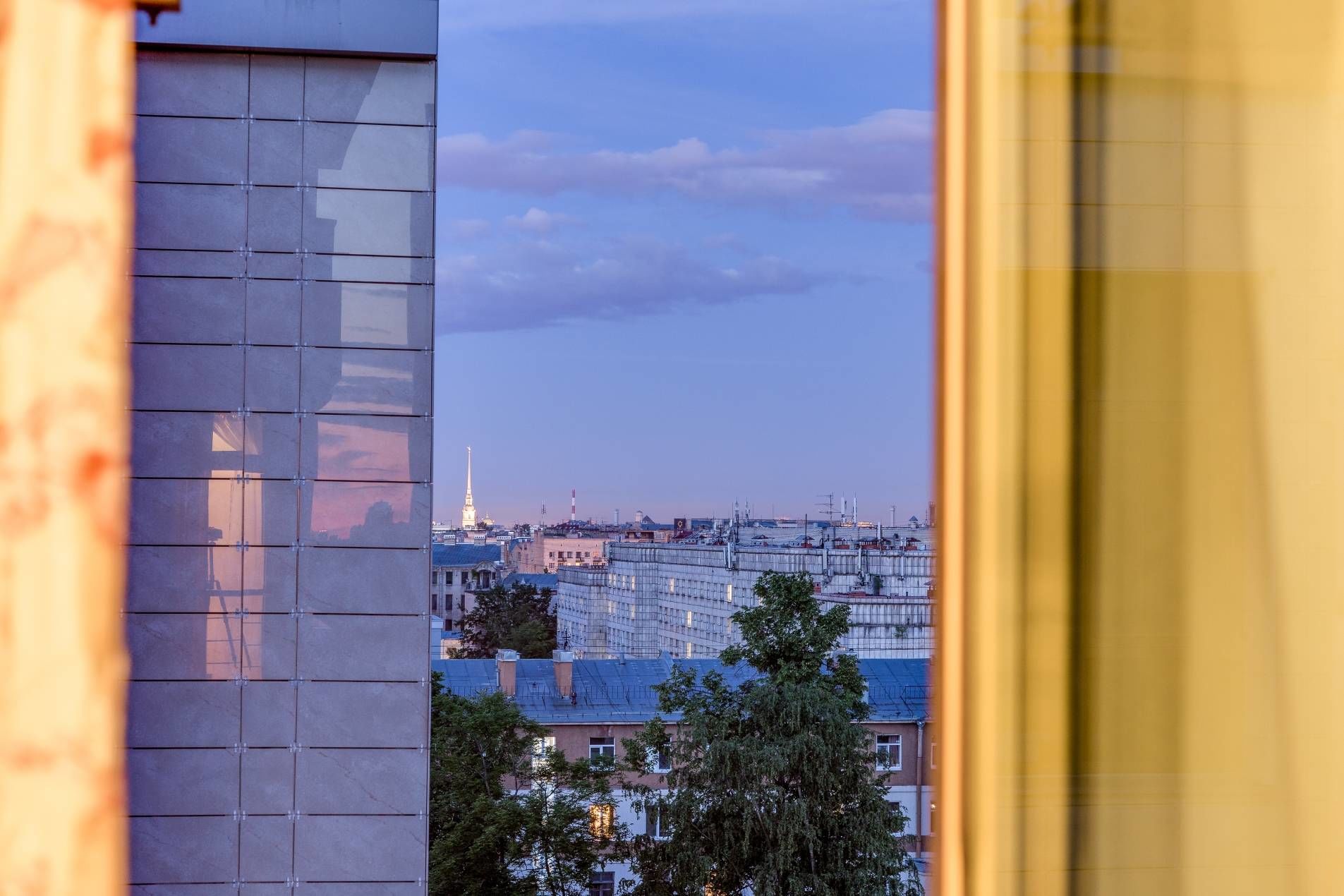 Вид из окон Продажа квартиры 217м² 'Каменноостровский' Каменноостровский пр., 64 к. 2 Вид из окон Продажа квартиры 217м² 'Каменноостровский' Каменноостровский пр., 64 к. 2