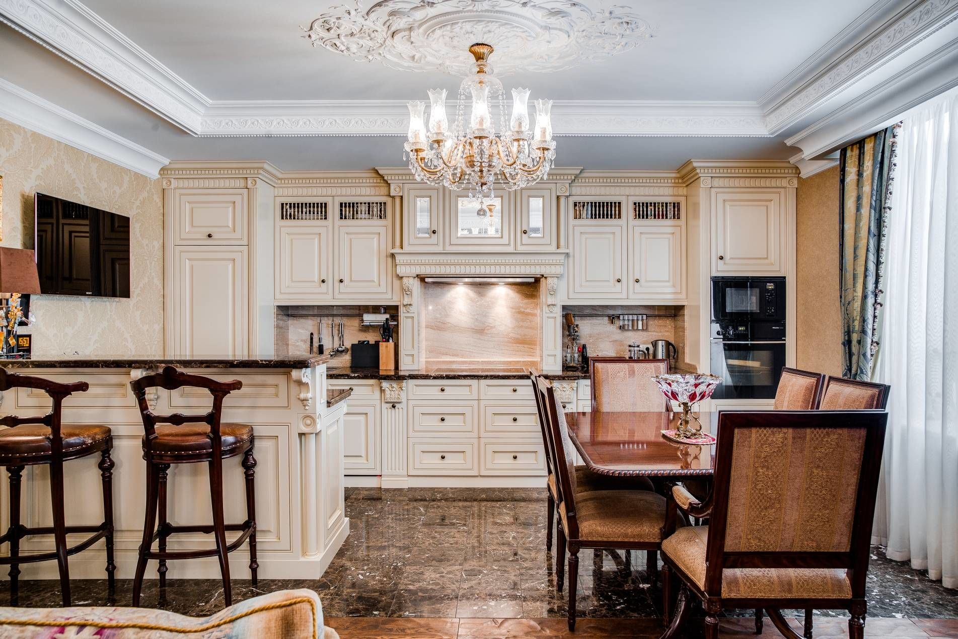 Классическая итальянская кухня Продажа квартиры 185м² 'Фрунзе, 19' Фрунзе ул., 19 к. 2
