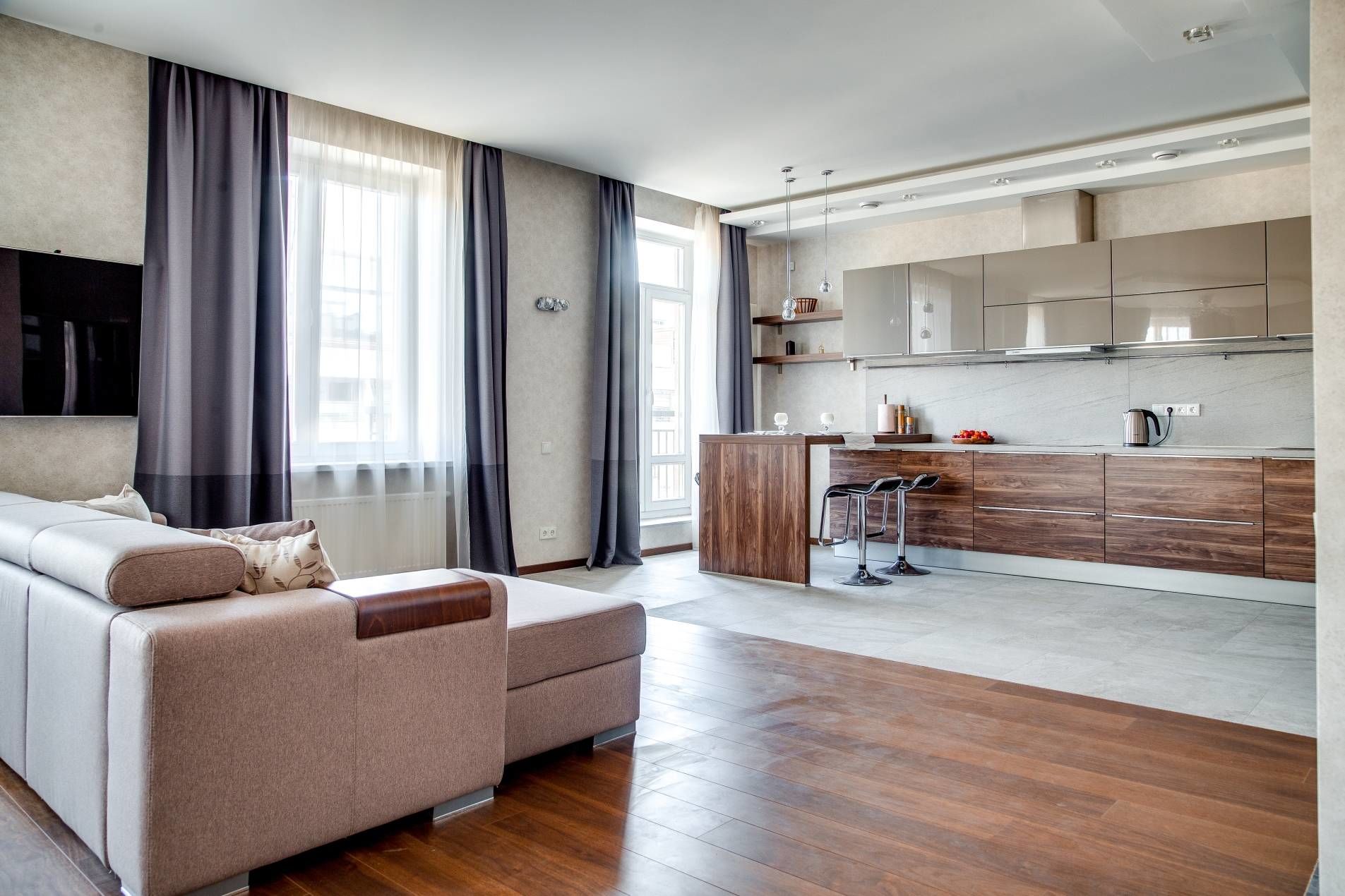 Интерьер гостиной Продажа квартиры 95м² 'Парадный Квартал' Парадная ул., 3 к. 2 Интерьер гостиной Продажа квартиры 95м² 'Парадный Квартал' Парадная ул., 3 к. 2
