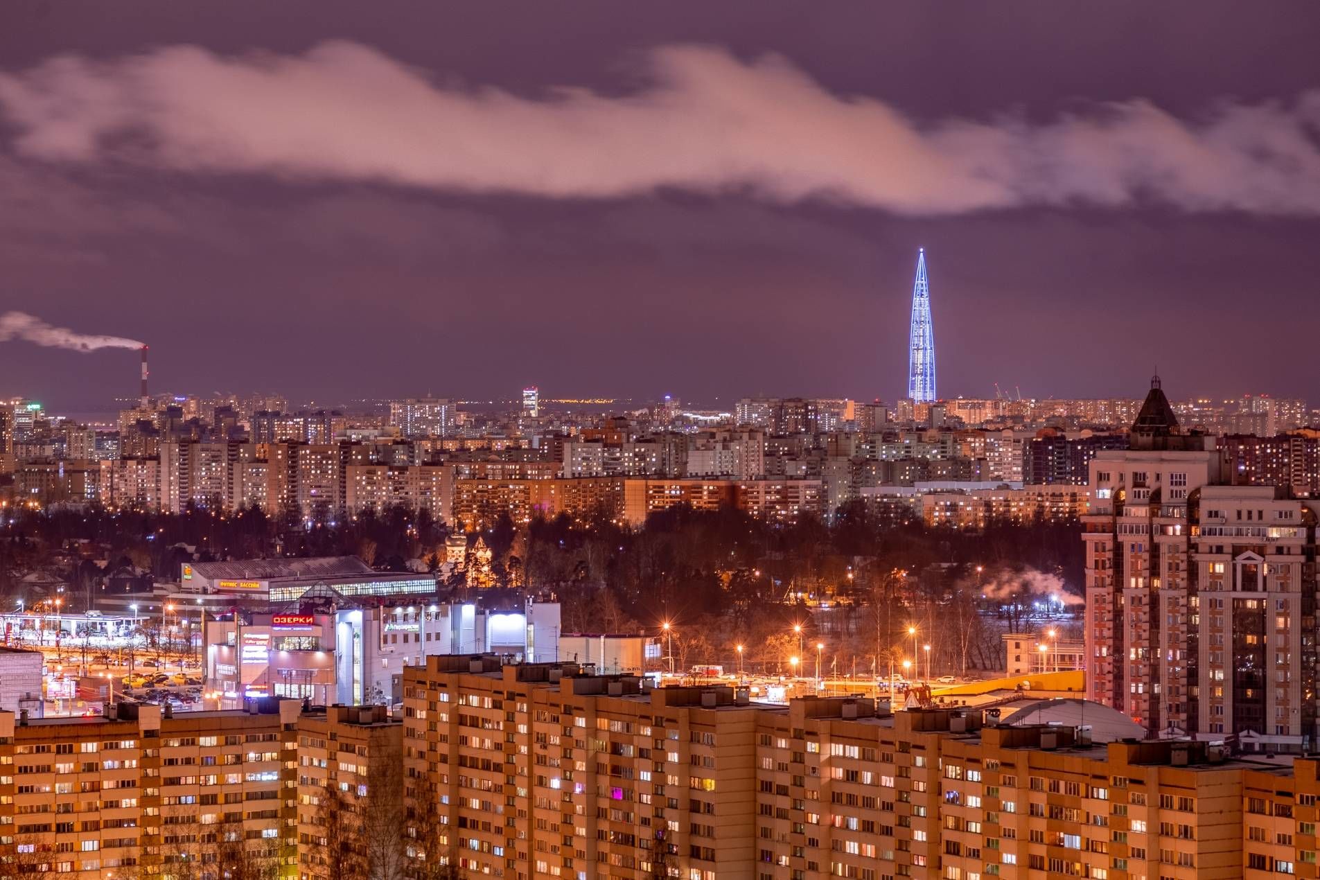 Эффектный вид из Ваших окон Продажа квартиры 125м² 'Поэма у трех озер' Луначарского пр., 15 к. 1 Эффектный вид из Ваших окон Продажа квартиры 125м² 'Поэма у трех озер' Луначарского пр., 15 к. 1