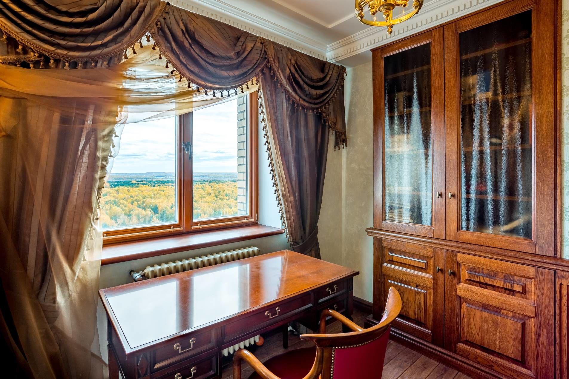 Зелень парка из Ваших окон Продажа квартиры 191м² 'Чистые пруды' Ветеранов пр., 75 к. 1 Зелень парка из Ваших окон Продажа квартиры 191м² 'Чистые пруды' Ветеранов пр., 75 к. 1