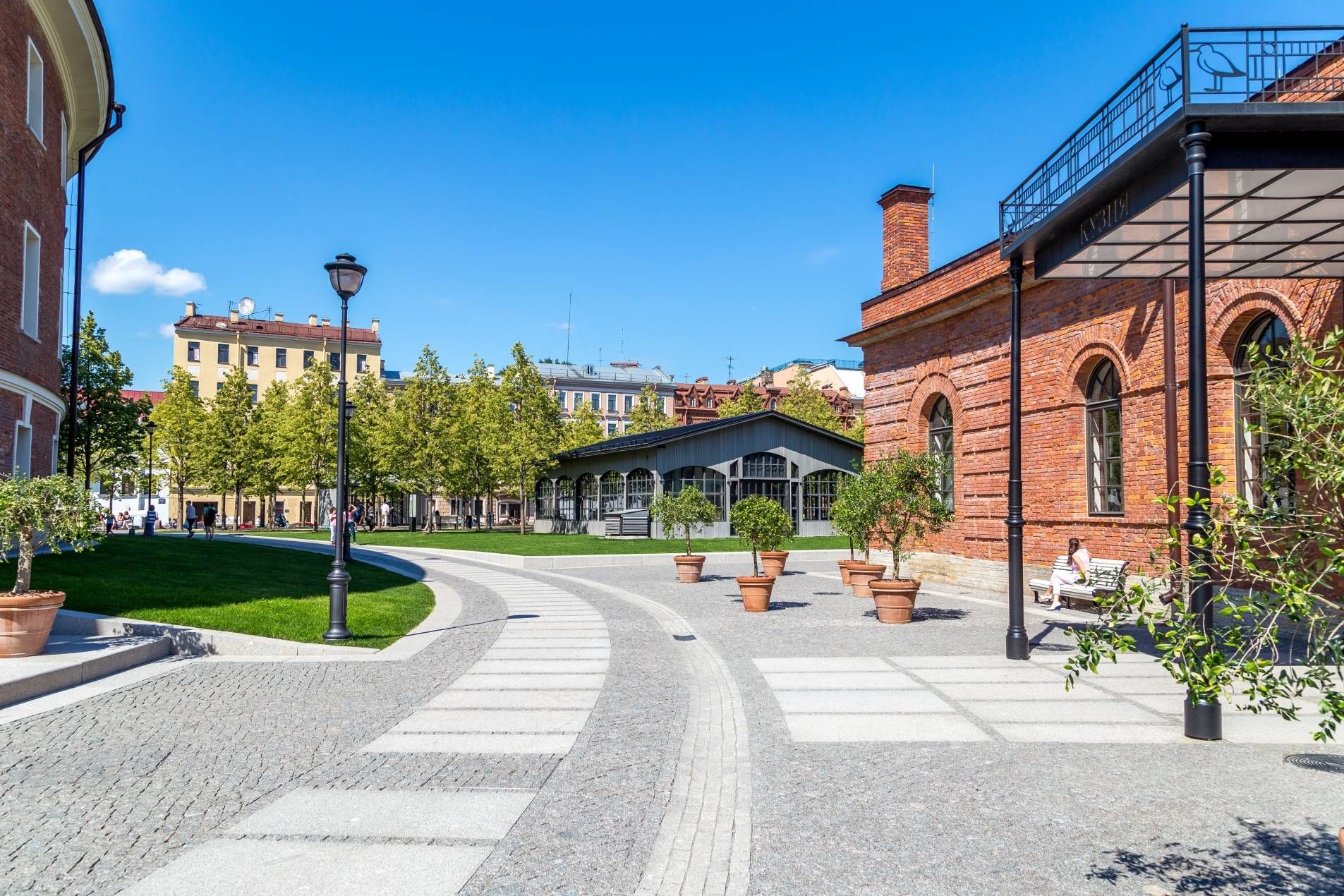 Прогулки по Новой Голландии Продажа апартамента 78м² 'Голландия' Адмиралтейского кан., д.15