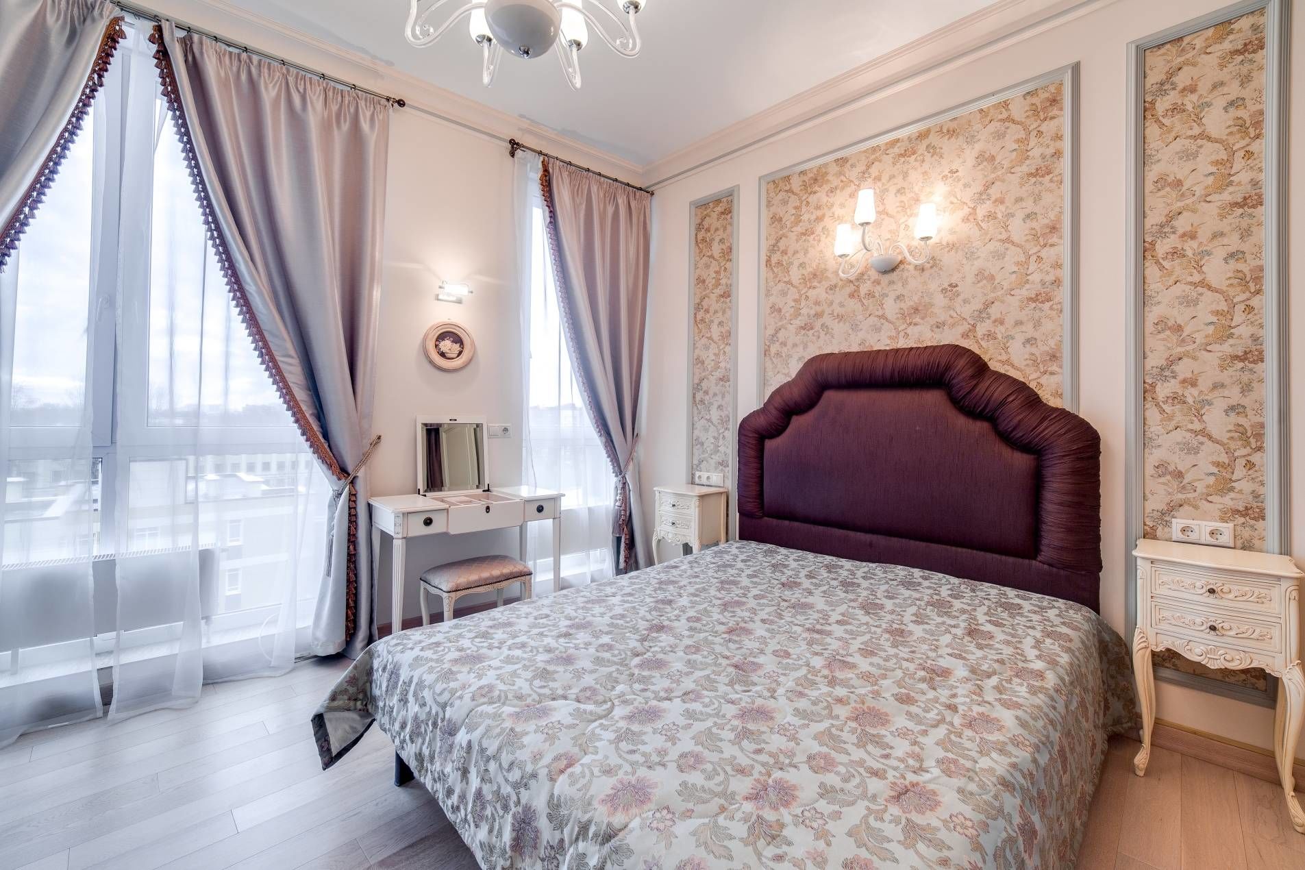 Светлая спальня с большими окнами Продажа квартиры 92м² 'Кристаллы Крестовского' Морской пр., 15 Светлая спальня с большими окнами Продажа квартиры 92м² 'Кристаллы Крестовского' Морской пр., 15