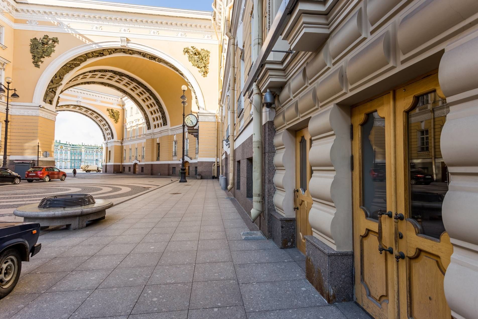 Место – огонь! Продажа квартиры 89м² 'Б. Морская, 4' Большая Морская ул., 4