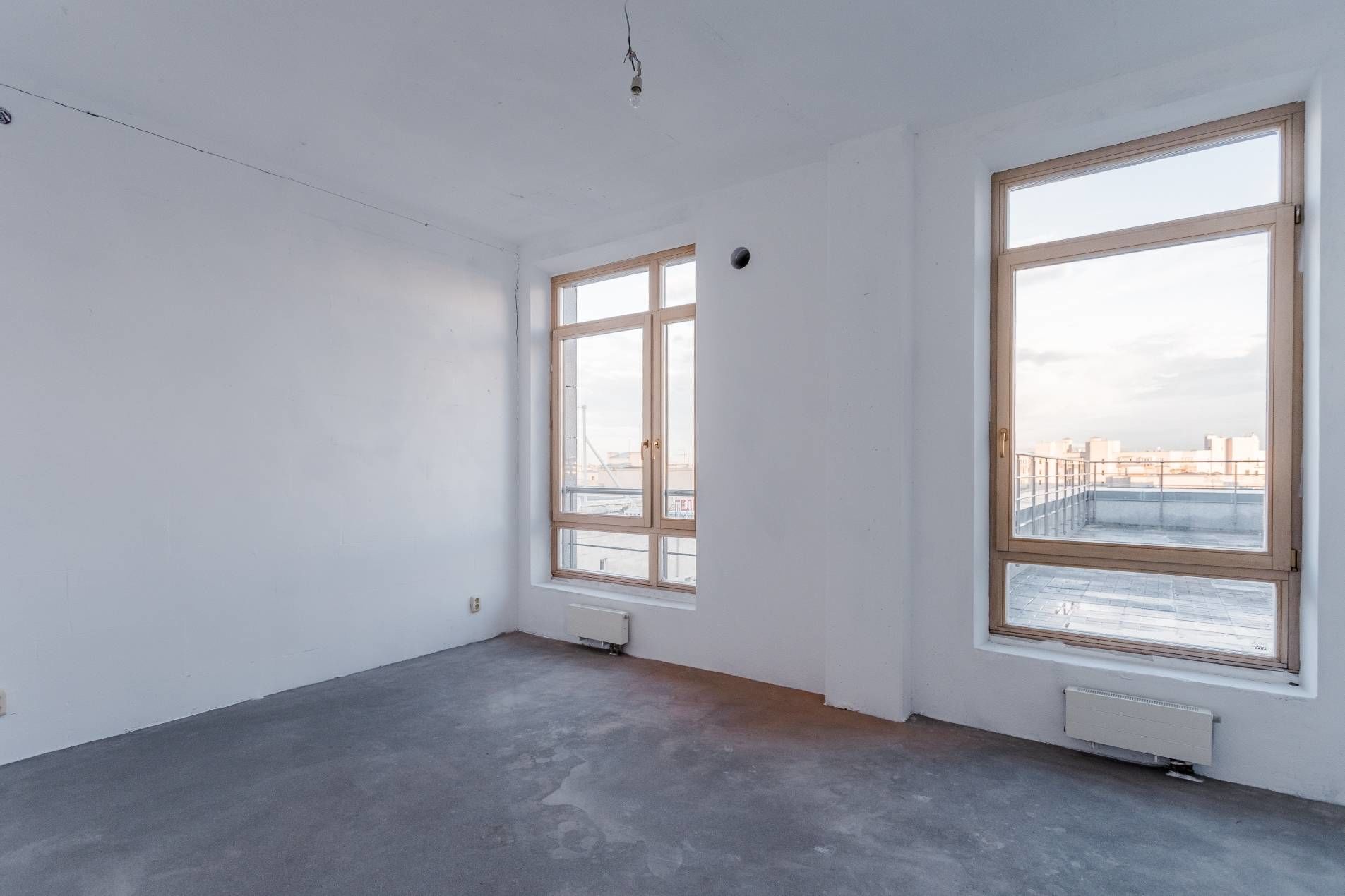 В каждой спальне большие окна Продажа квартиры 148м² 'Aston Graftio' Графтио ул., 5 В каждой спальне большие окна Продажа квартиры 148м² 'Aston Graftio' Графтио ул., 5