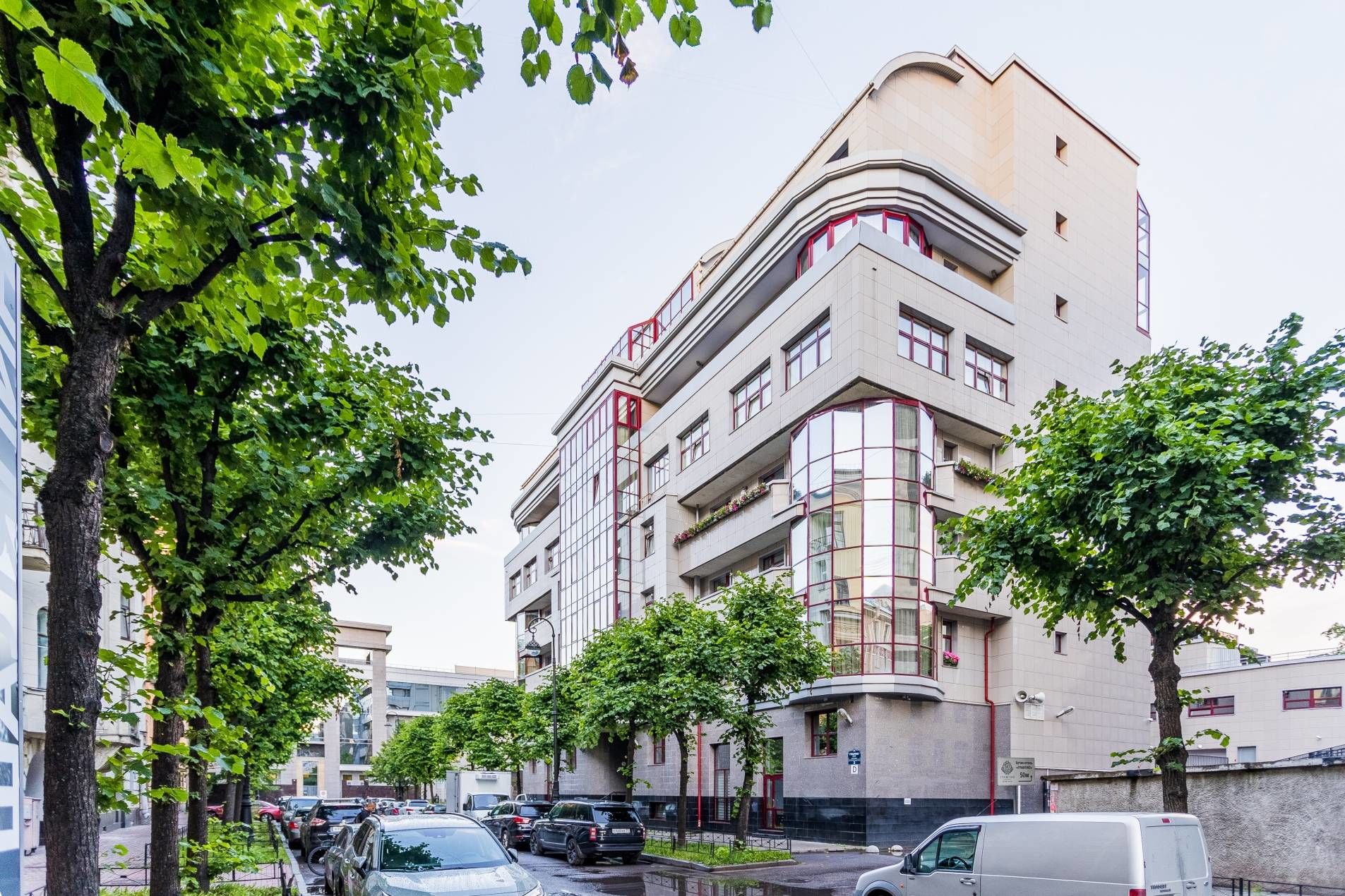 Зеленая аллея у дома Продажа квартиры 148м² 'Aston Graftio' Графтио ул., 5 Зеленая аллея у дома Продажа квартиры 148м² 'Aston Graftio' Графтио ул., 5