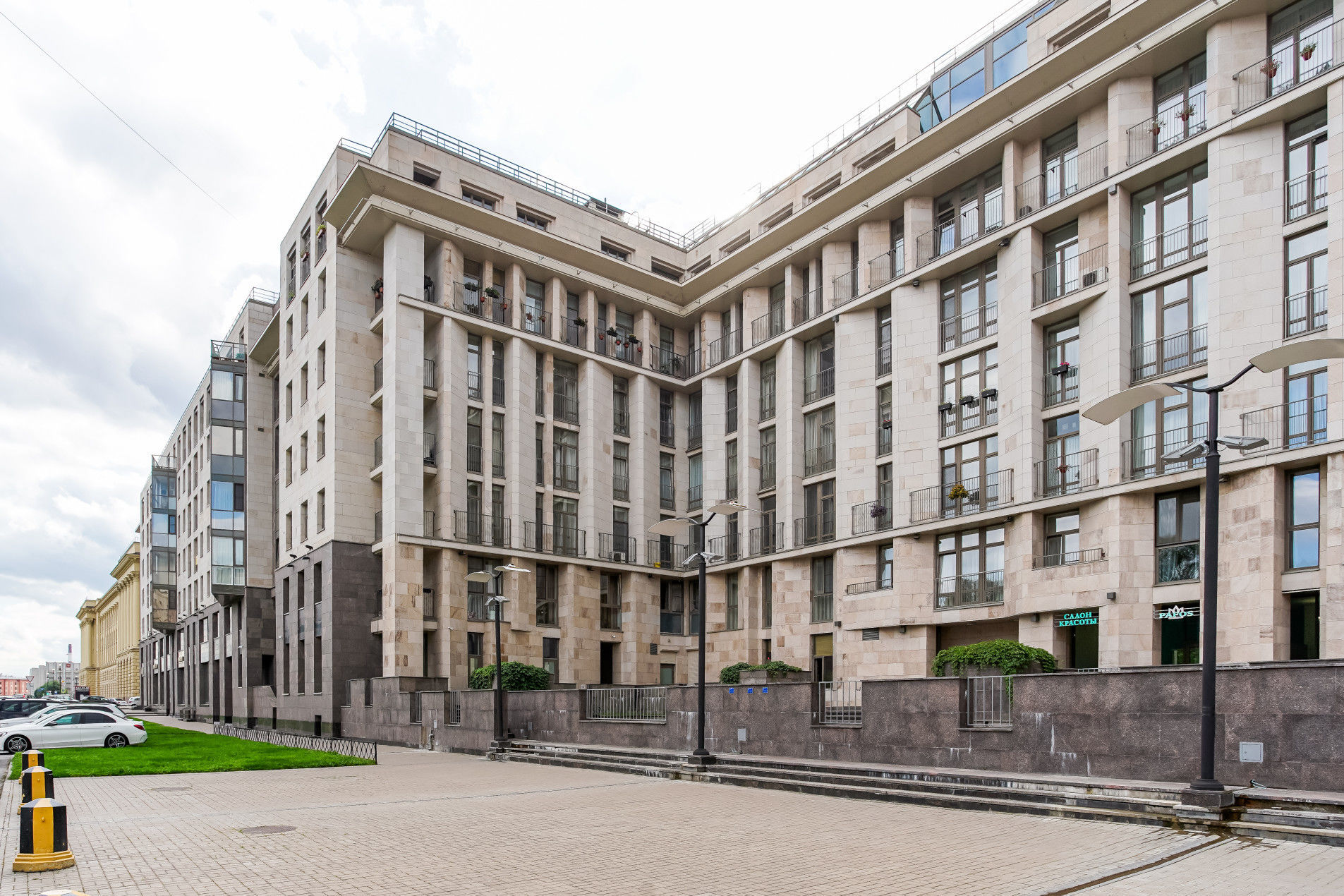 Тихое место в центре Продажа квартиры 160м² 'Смольный парк I' Орловская ул., 1 Тихое место в центре Продажа квартиры 160м² 'Смольный парк I' Орловская ул., 1