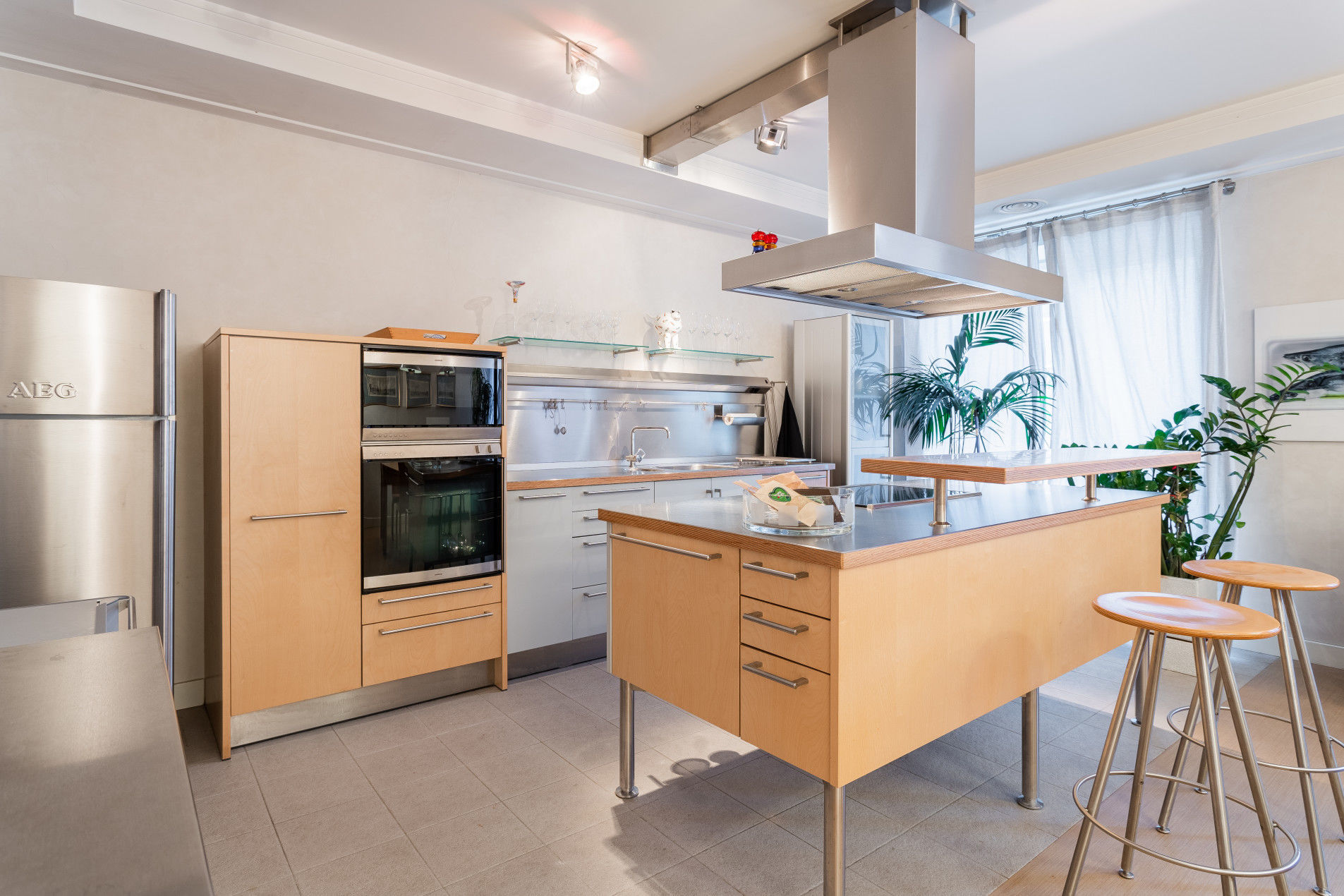 Качественная кухня Bulthaup Продажа квартиры 184м² 'Шпалерная, 42' Шпалерная ул., 42 Качественная кухня Bulthaup Продажа квартиры 184м² 'Шпалерная, 42' Шпалерная ул., 42
