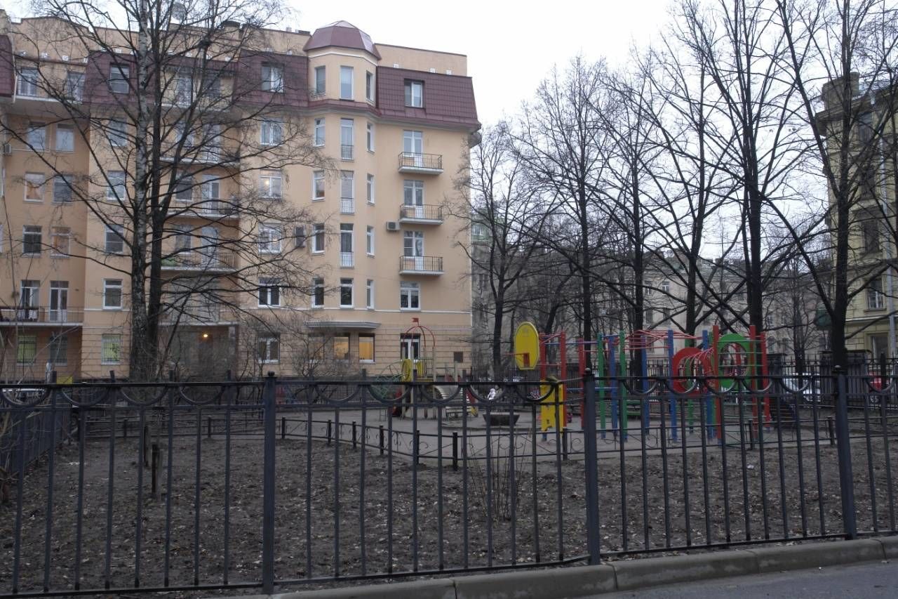 Сквер Продажа квартиры 162м² 'Маркина, 16' Маркина, 16