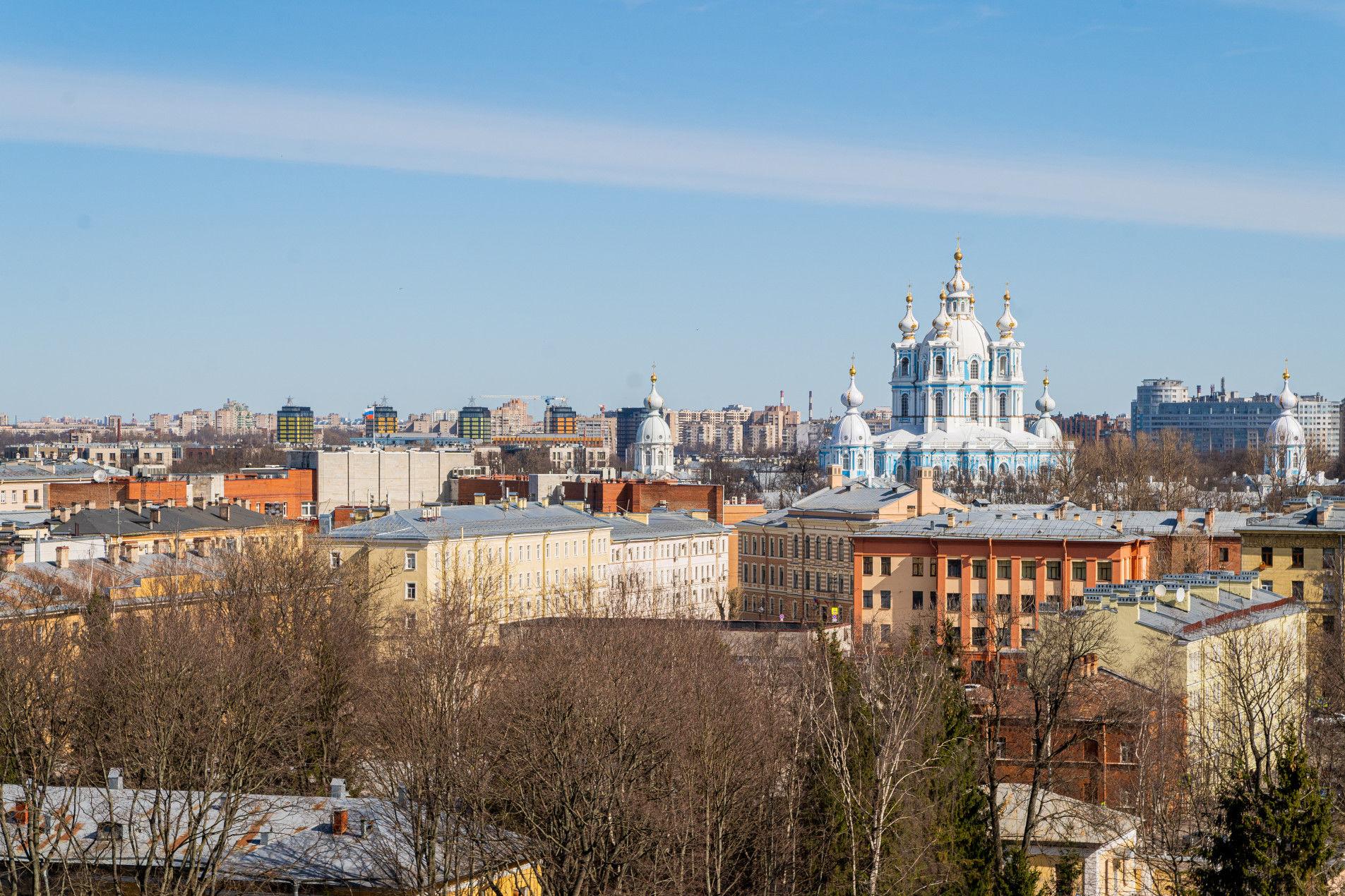 Любуйтесь видом Продажа квартиры 106м² 'Резиденция на Суворовском' Кирочная ул., 64