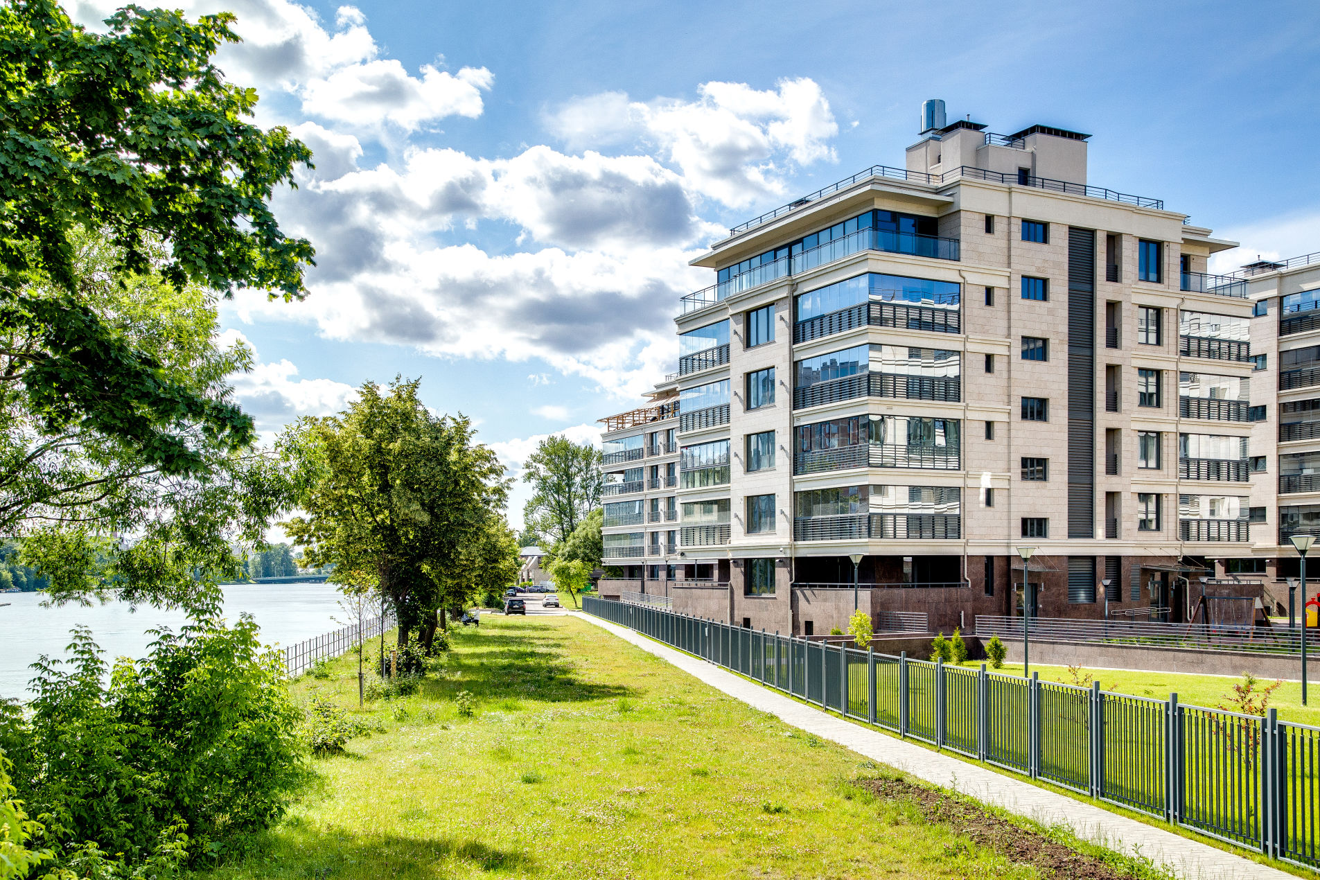 В окружении парков и воды Продажа квартиры 62м² 'Крестовский Де Люкс' Спортивная ул., 2 В окружении парков и воды Продажа квартиры 62м² 'Крестовский Де Люкс' Спортивная ул., 2