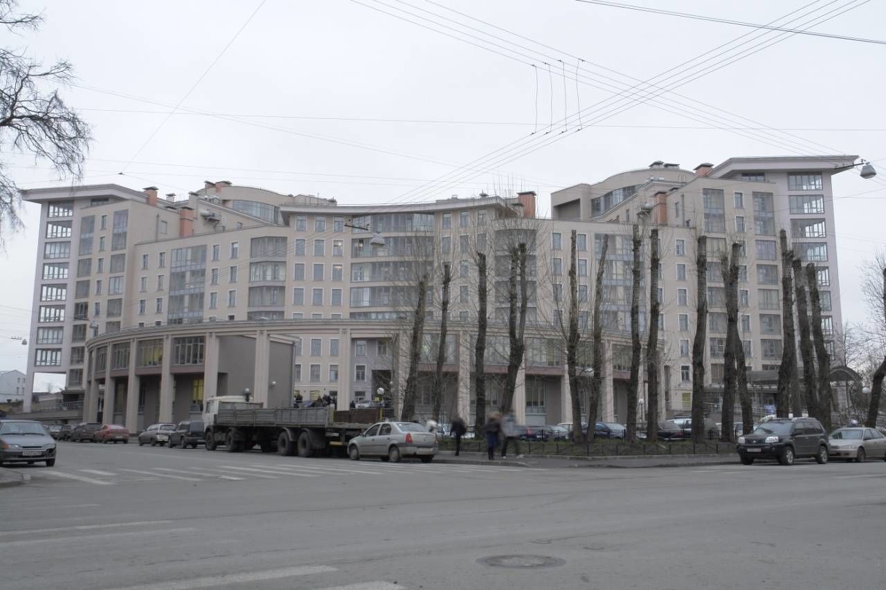 Вид на дом Продажа квартиры 46м² 'Петроградский эталон' Петрозаводская ул., 13 Вид на дом Продажа квартиры 46м² 'Петроградский эталон' Петрозаводская ул., 13