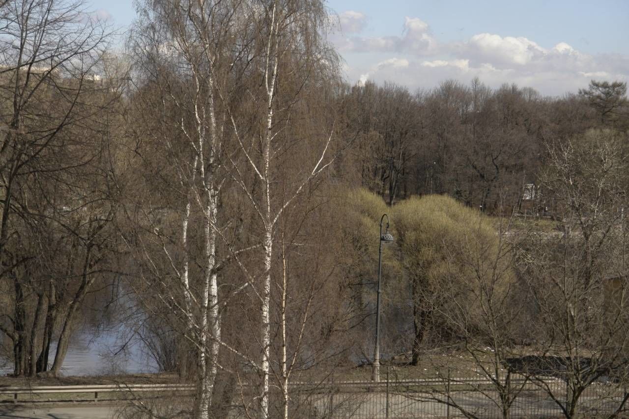 Вид из окон на набережную Мартынова Продажа квартиры 164м² 'Дом у моря' Мартынова наб., 74