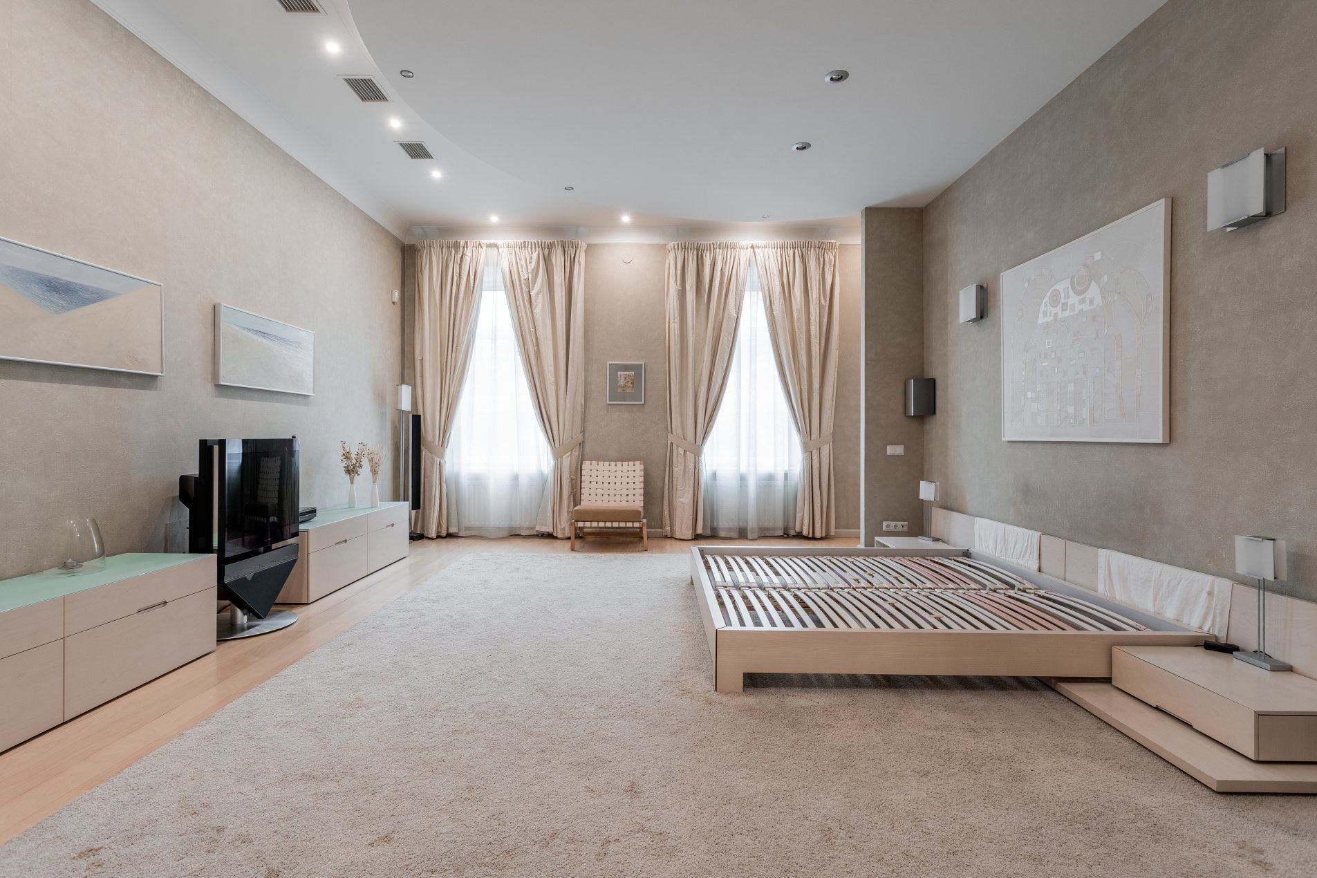Проводите время с семьей за большим столом Продажа квартиры 229м² 'Адмиралтейский, 10' Адмиралтейский пр., 10 Проводите время с семьей за большим столом Продажа квартиры 229м² 'Адмиралтейский, 10' Адмиралтейский пр., 10
