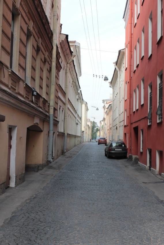 Вход во двор с улицы Репина Продажа квартиры 147м² 'Румянцевская, 2' Румянцевская пл, 2 Вход во двор с улицы Репина Продажа квартиры 147м² 'Румянцевская, 2' Румянцевская пл, 2