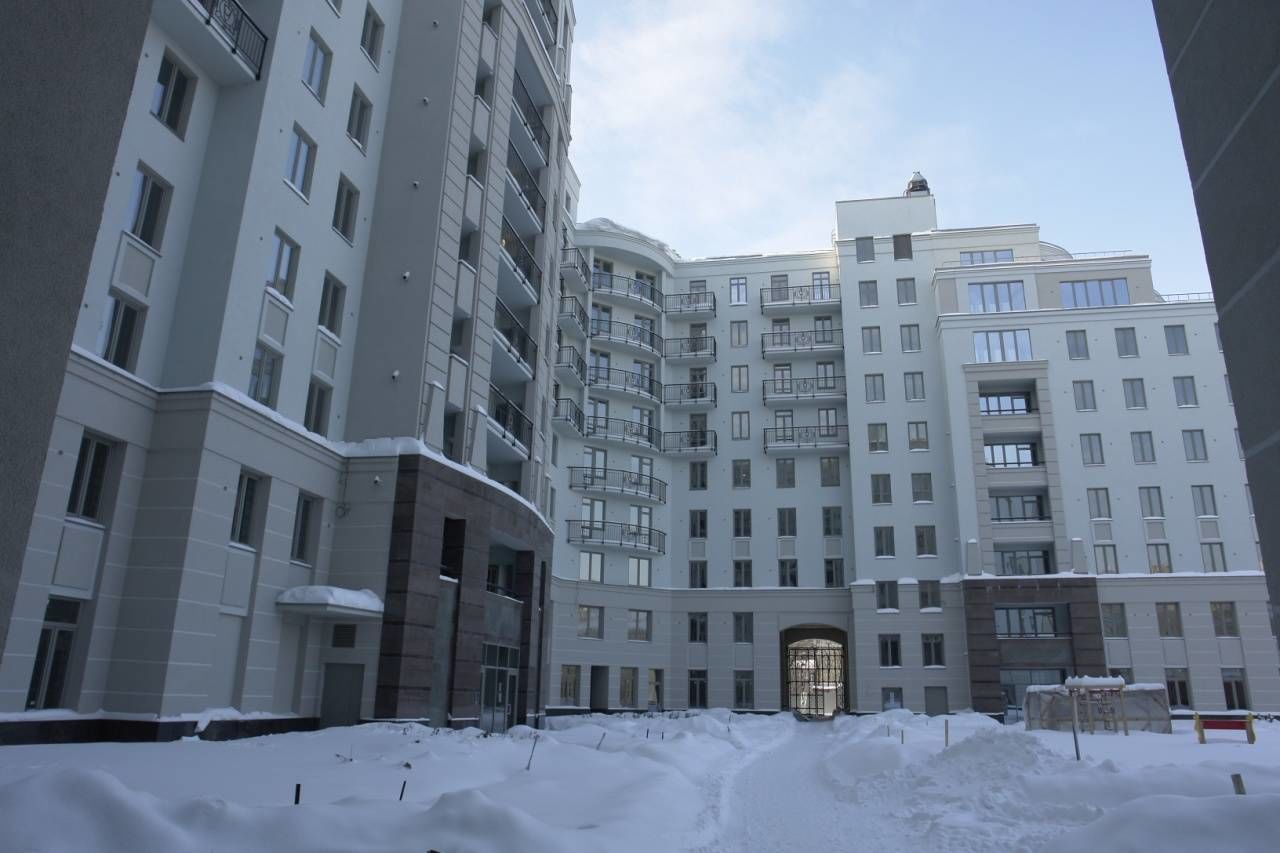 Внутренний благоустроенный двор комплекса Продажа квартиры 160м² 'Парадный Квартал' Парадная ул., 3 к. 2 Внутренний благоустроенный двор комплекса Продажа квартиры 160м² 'Парадный Квартал' Парадная ул., 3 к. 2