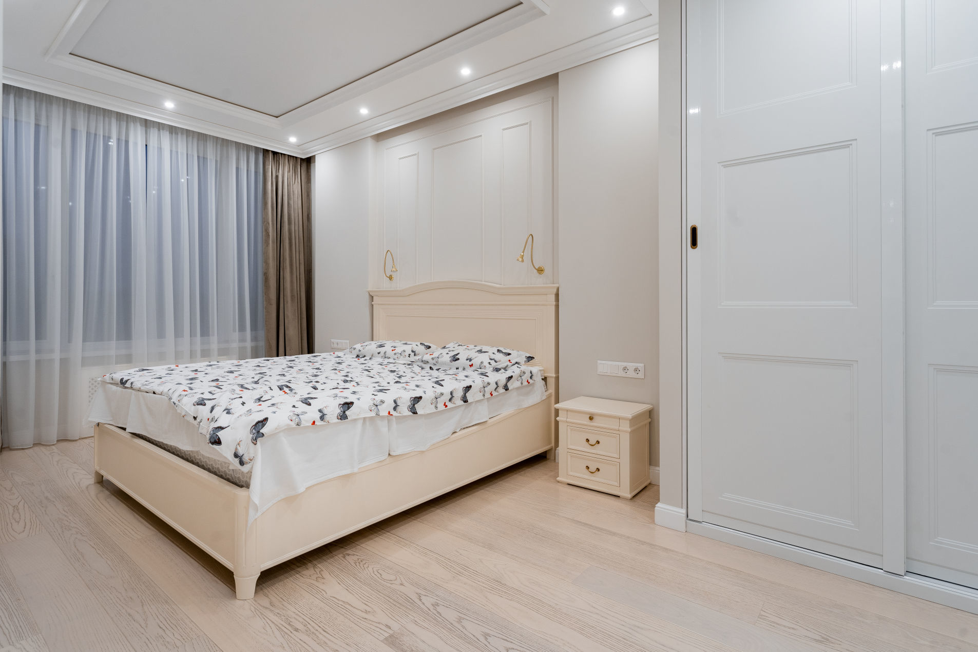 Лаконичный интерьер спальни Продажа квартиры 83м² 'Александрия' Новгородская ул., 23