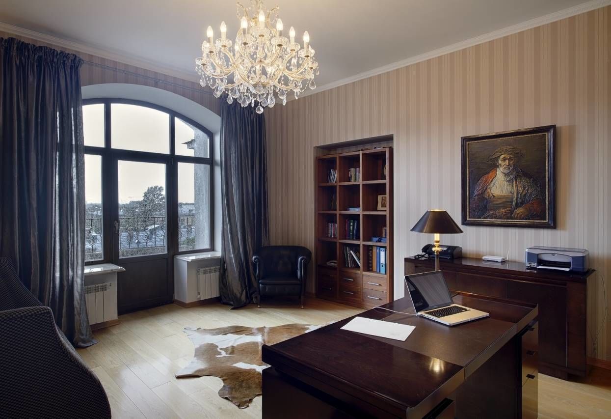 Кабинет Продажа квартиры 287м² 'Дом архитектора Зазерского' Каменноостровский пр., 73-75 Кабинет Продажа квартиры 287м² 'Дом архитектора Зазерского' Каменноостровский пр., 73-75