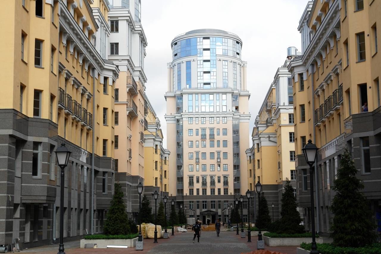 Благоустроенная территория комплекса Продажа квартиры 122м² 'Новая история' Средний пр. В.О, 85 Благоустроенная территория комплекса Продажа квартиры 122м² 'Новая история' Средний пр. В.О, 85