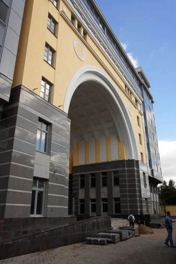 Парадный вход на территорию комплекса Продажа квартиры 122м² 'Новая история' Средний пр. В.О, 85 Парадный вход на территорию комплекса Продажа квартиры 122м² 'Новая история' Средний пр. В.О, 85