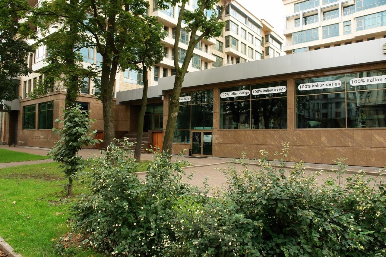 Вход в здание Продажа квартиры 190м² 'Каменноостровский' Каменноостровский пр., 64 к. 2 Вход в здание Продажа квартиры 190м² 'Каменноостровский' Каменноостровский пр., 64 к. 2