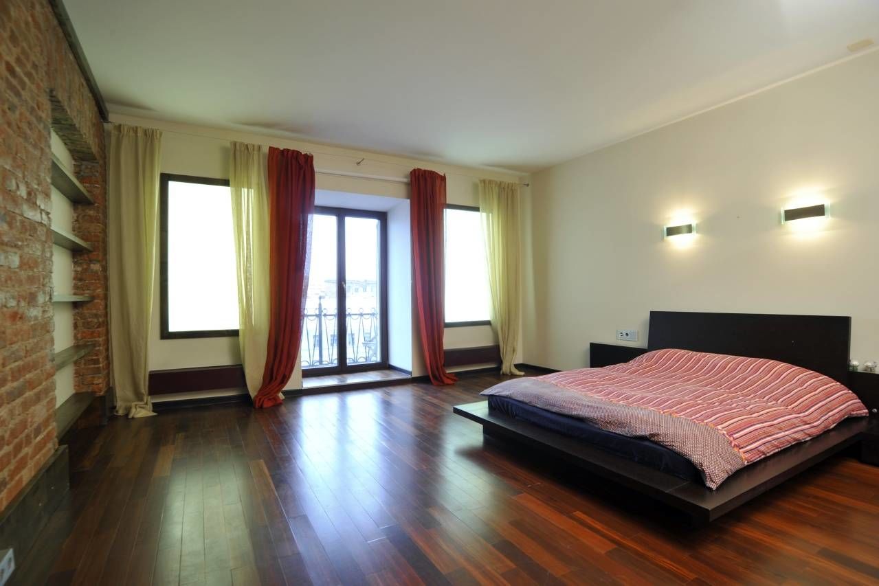 Спальня с балконом Продажа квартиры 121м² 'Крюкова, 7/2' Крюкова кан. наб., 7/2 Спальня с балконом Продажа квартиры 121м² 'Крюкова, 7/2' Крюкова кан. наб., 7/2