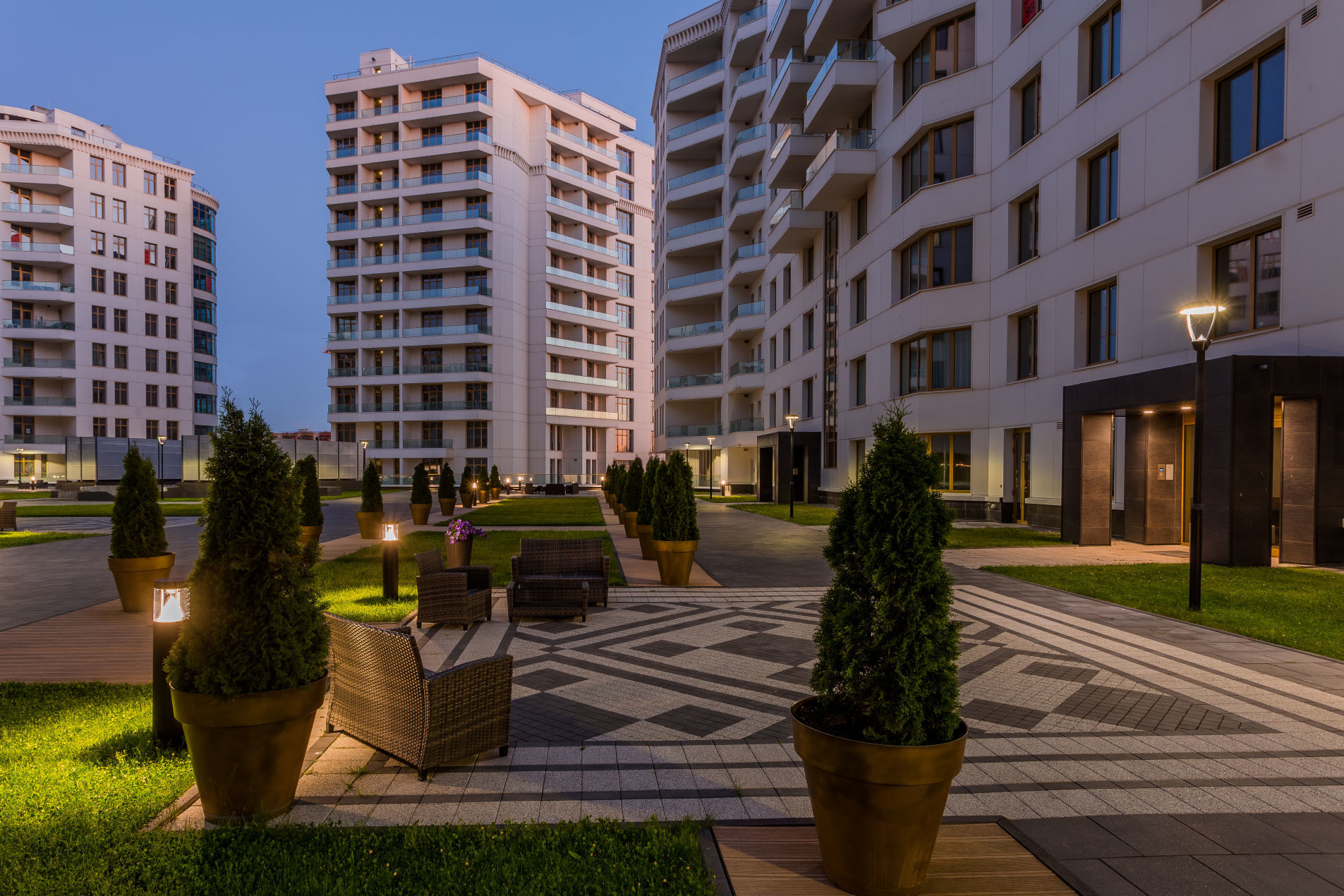 Благоустроенная закрытая территория Продажа квартиры 183м² 'Леонтьевский мыс' Ждановская ул., 45