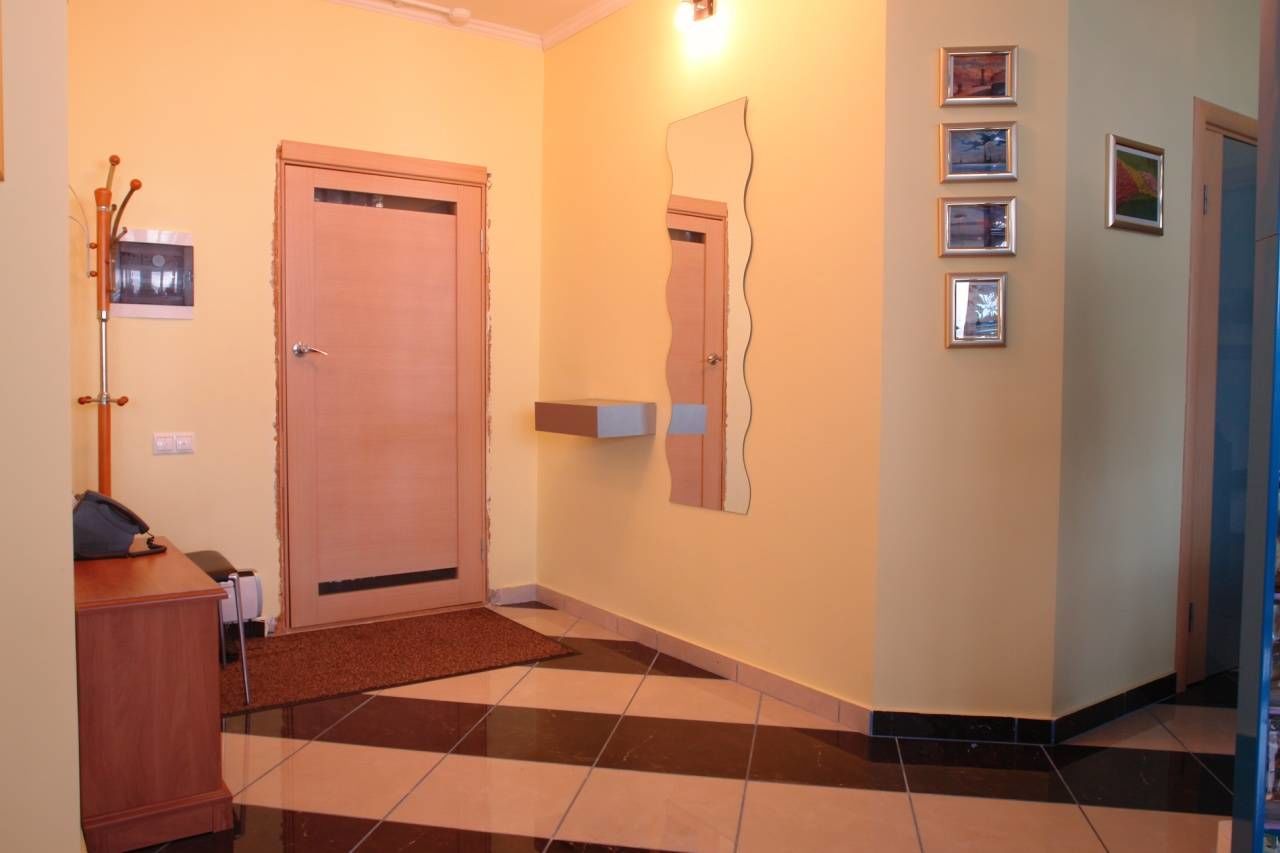 Прихожая Продажа квартиры 121м² 'Морской фасад' Кораблестроителей ул., 32 к. 1 Прихожая Продажа квартиры 121м² 'Морской фасад' Кораблестроителей ул., 32 к. 1