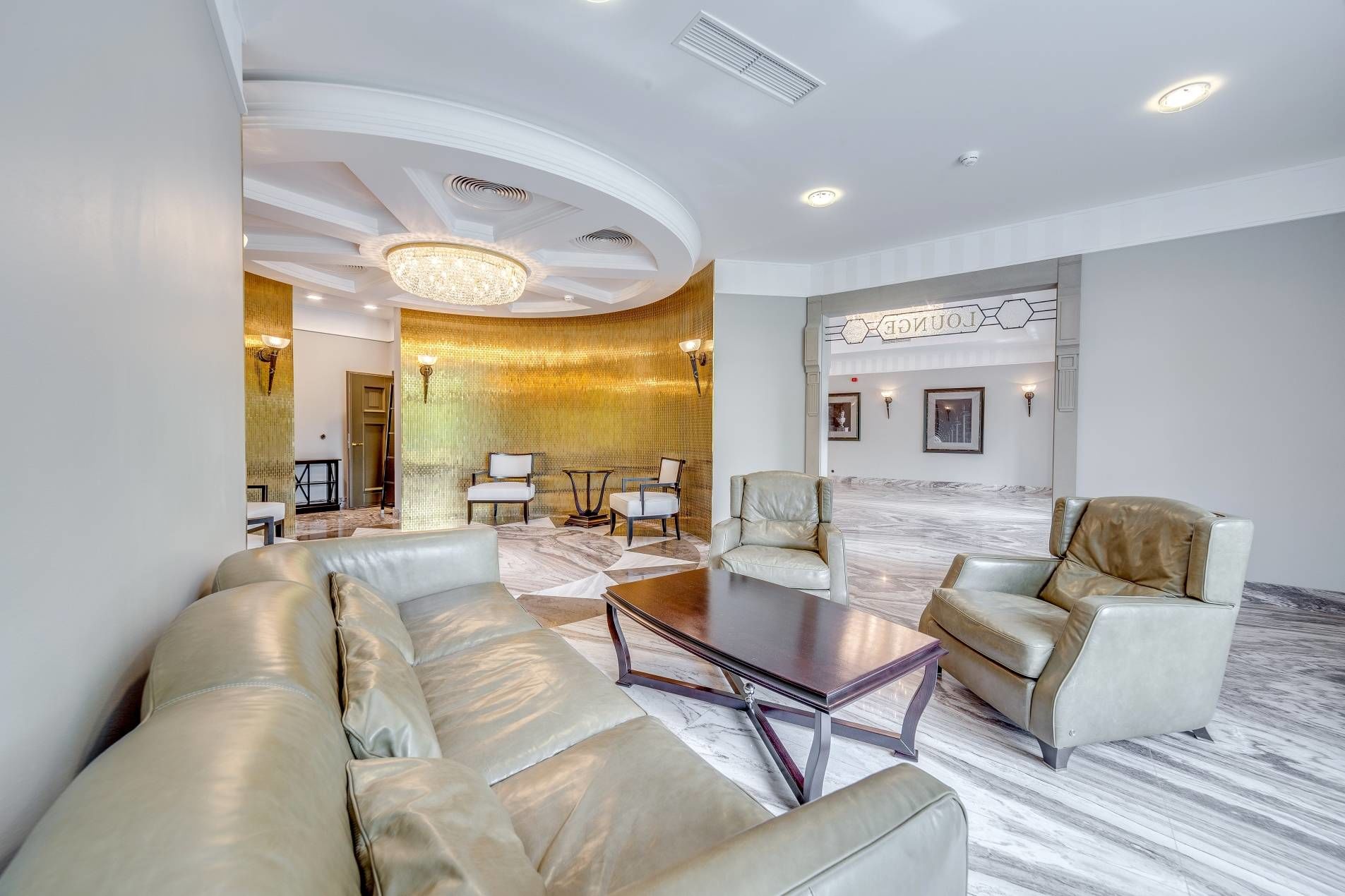 Просторное лобби Продажа квартиры 147м² 'Brilliant House' Динамо пр., 6 Просторное лобби Продажа квартиры 147м² 'Brilliant House' Динамо пр., 6